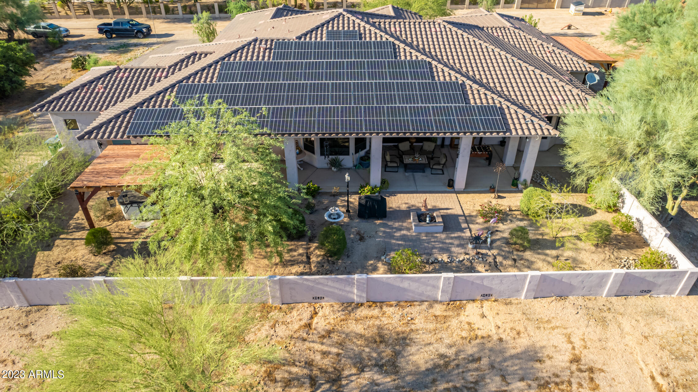 5837 E MARK Lane