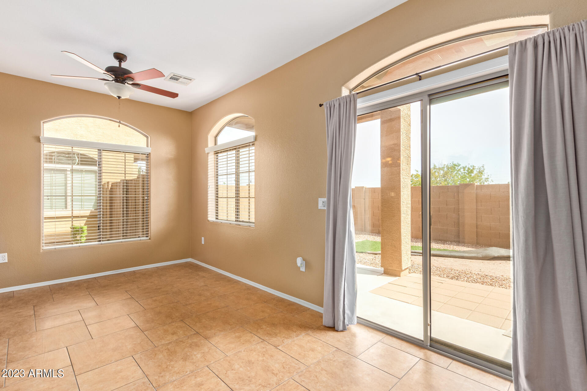 1350 S GREENFIELD Road # 1158