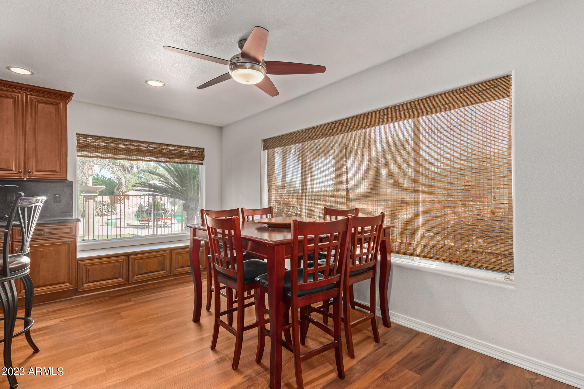 3157 E ROBIN Lane