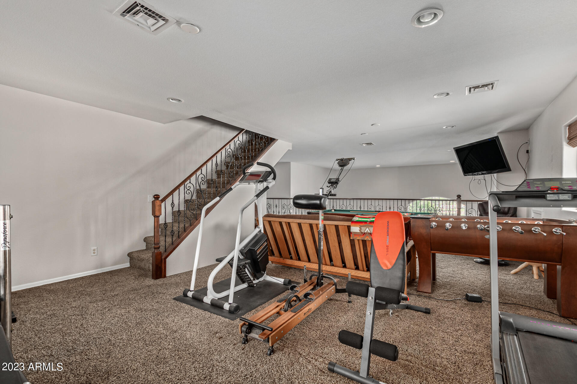 3157 E ROBIN Lane