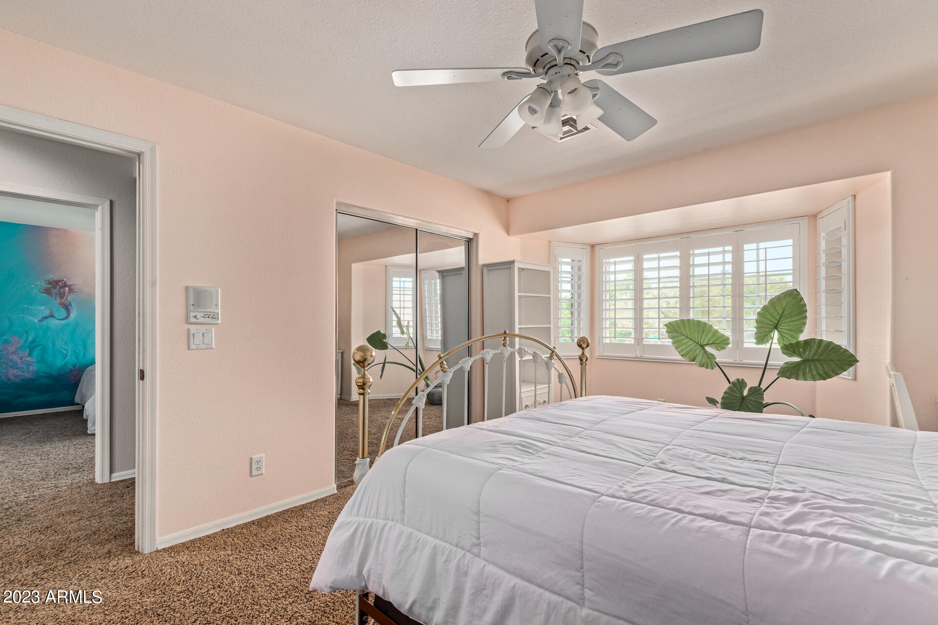3157 E ROBIN Lane