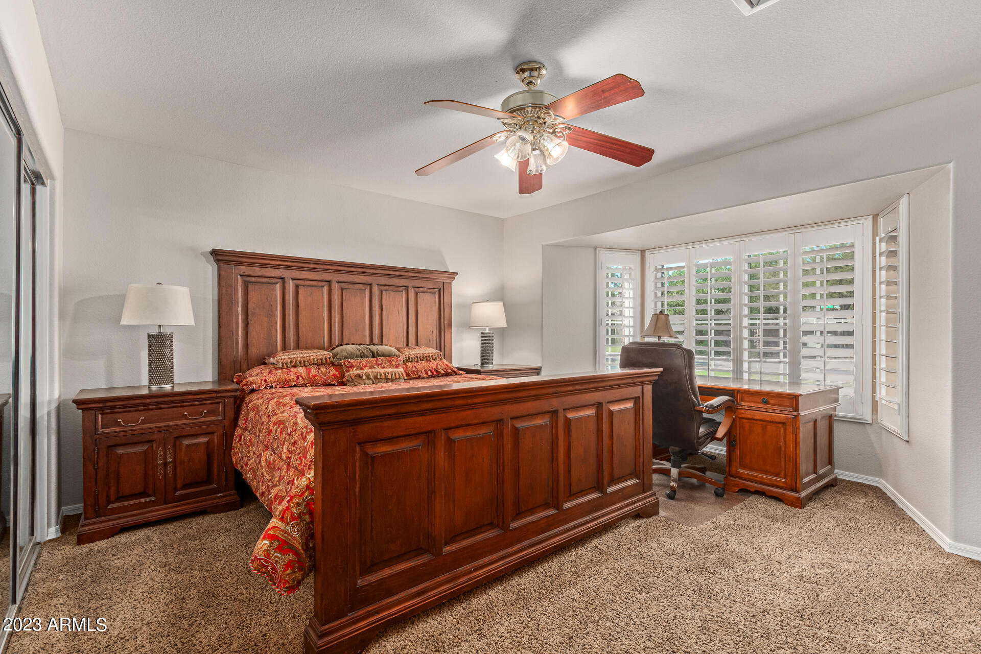 3157 E ROBIN Lane