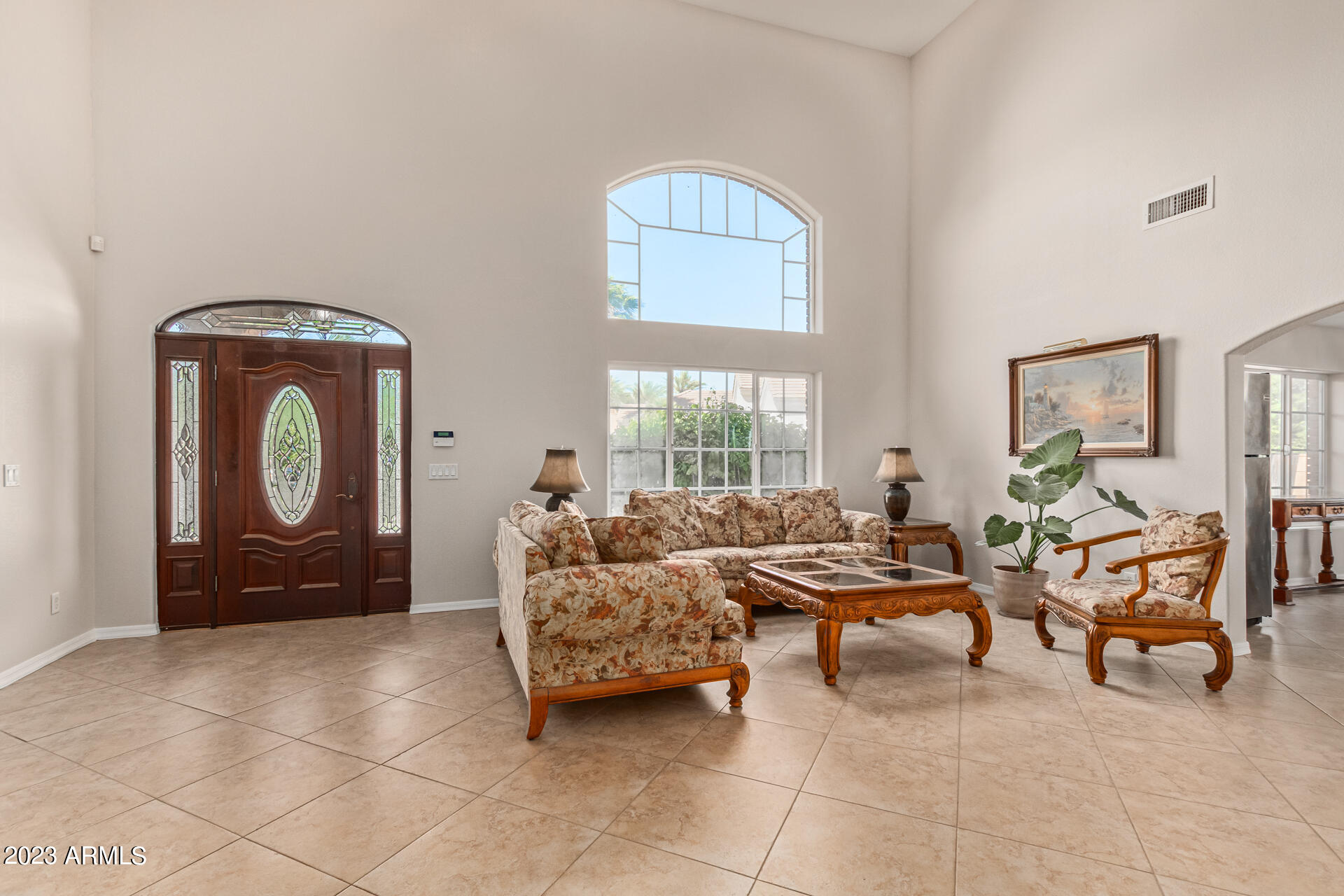 3157 E ROBIN Lane