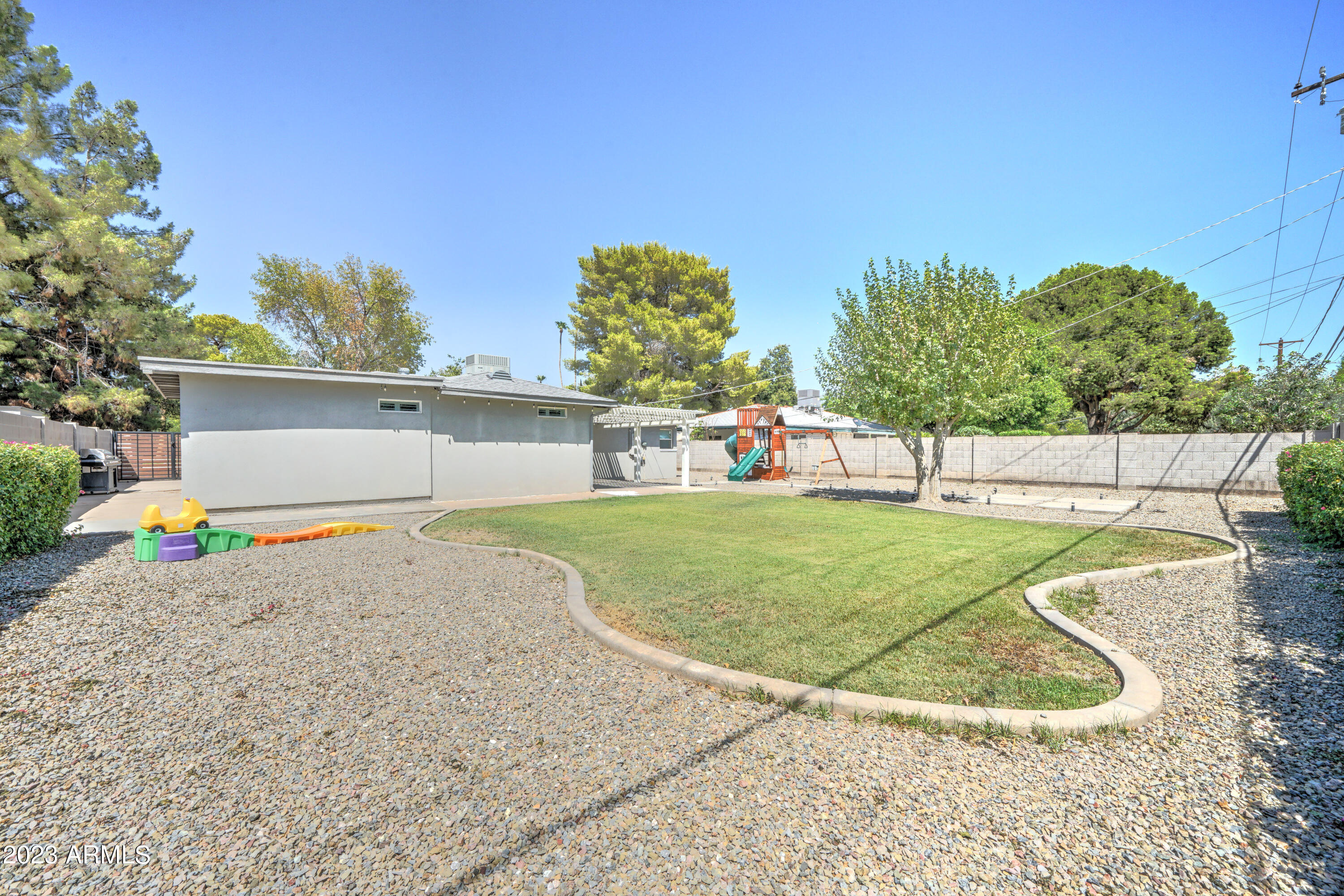 4213 E AVALON Drive