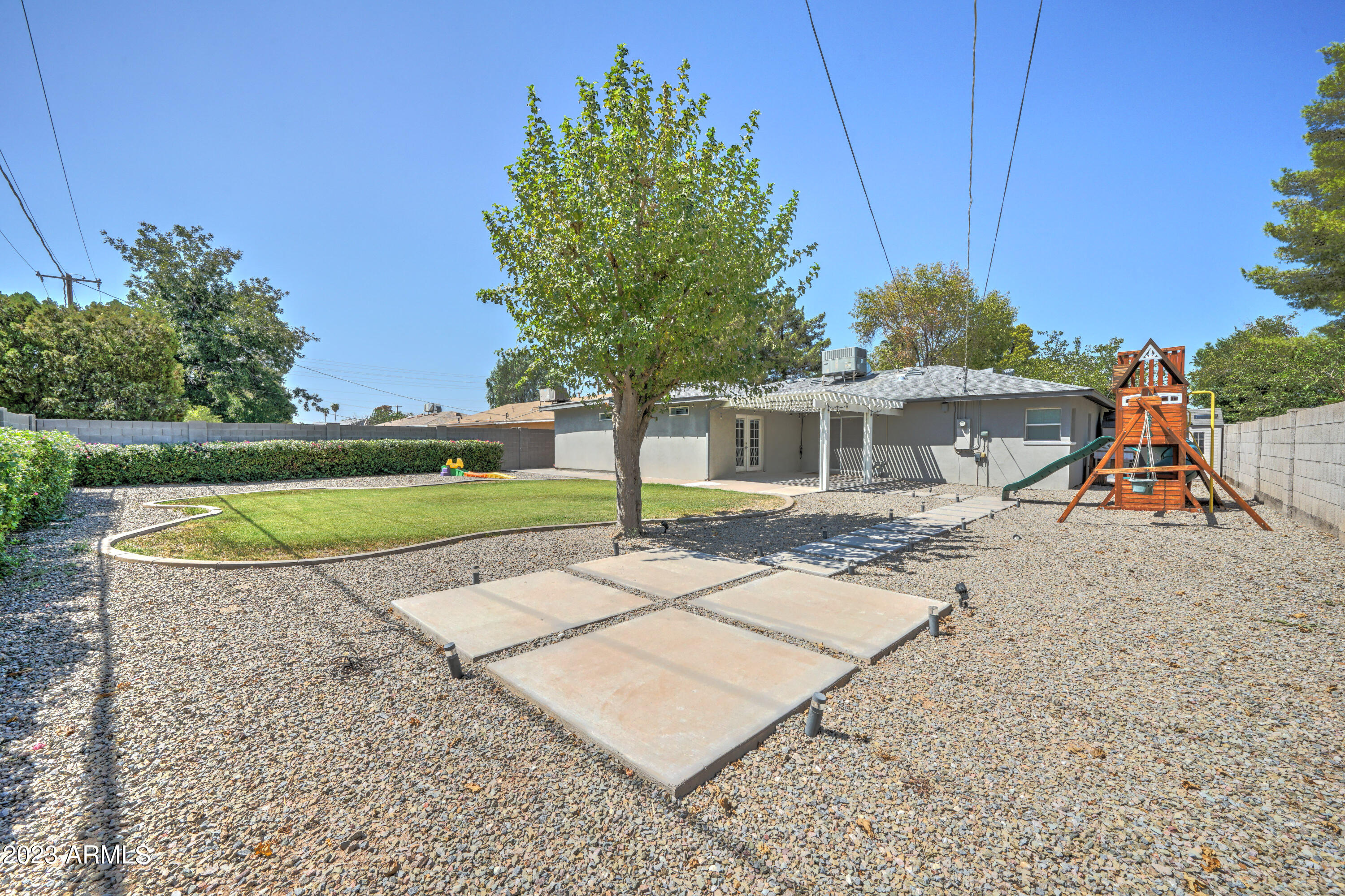 4213 E AVALON Drive