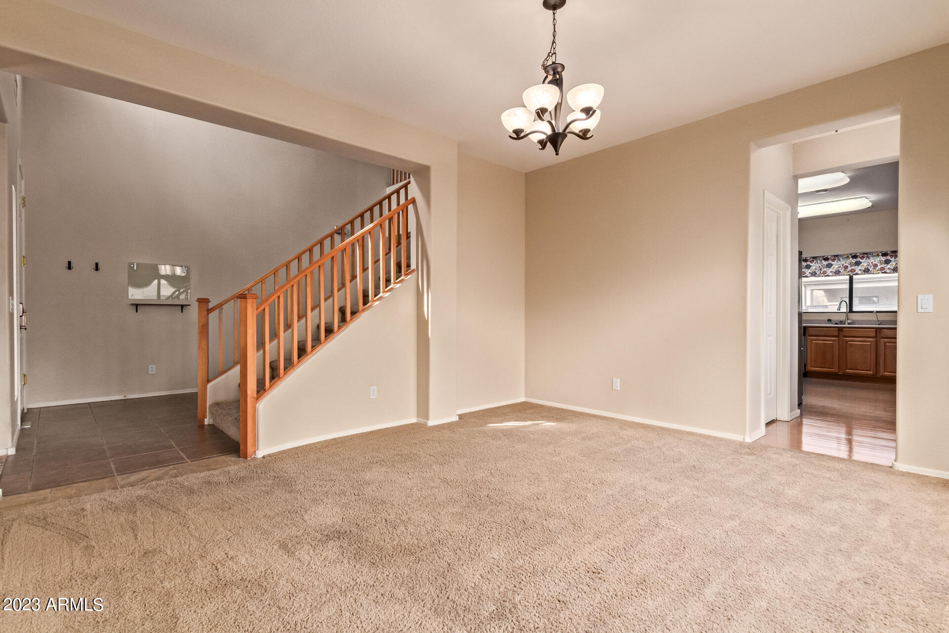 121 N SILVERWOOD Drive