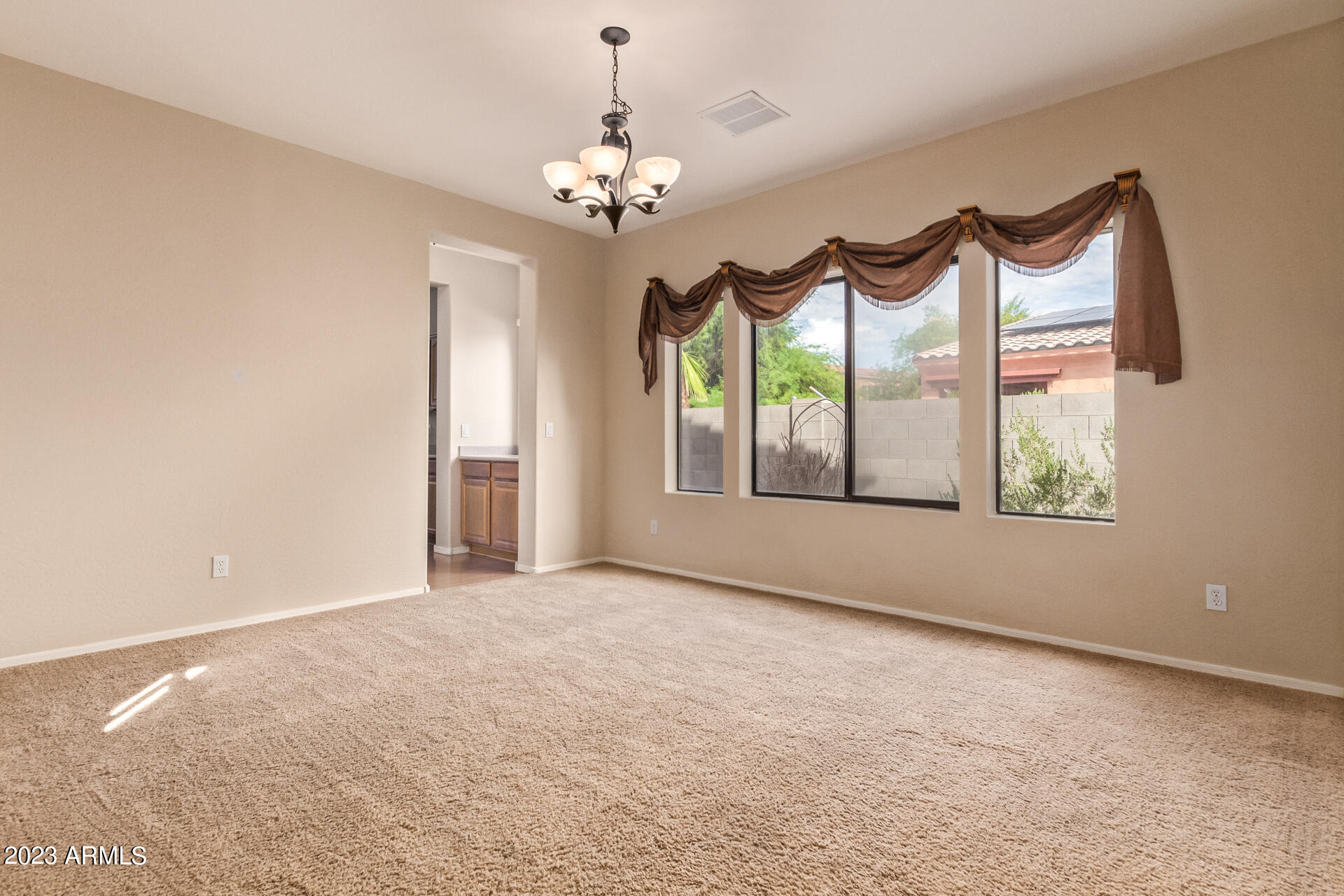 121 N SILVERWOOD Drive