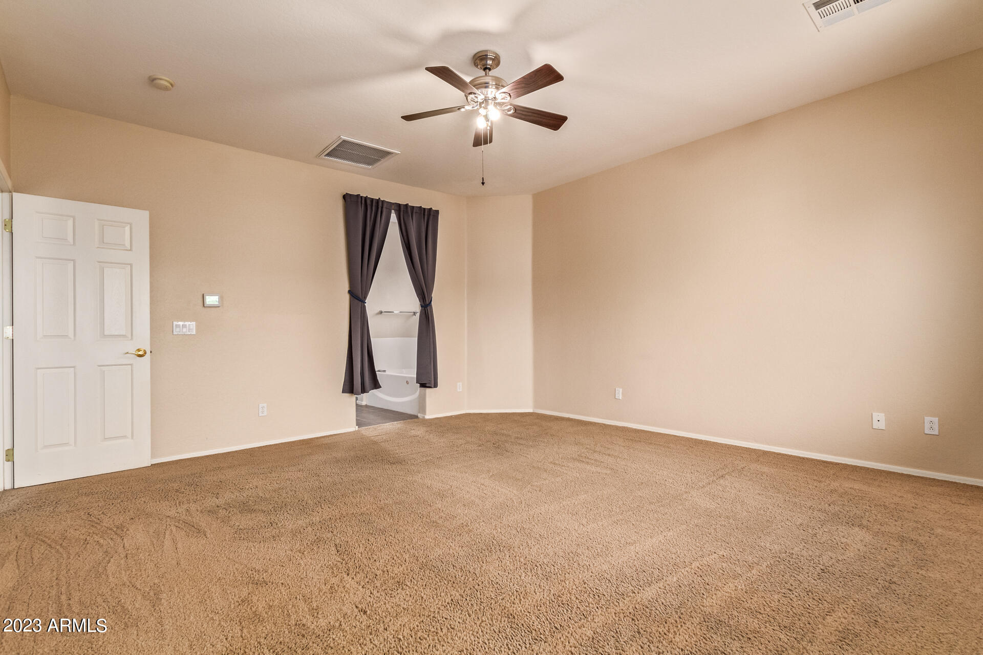 121 N SILVERWOOD Drive