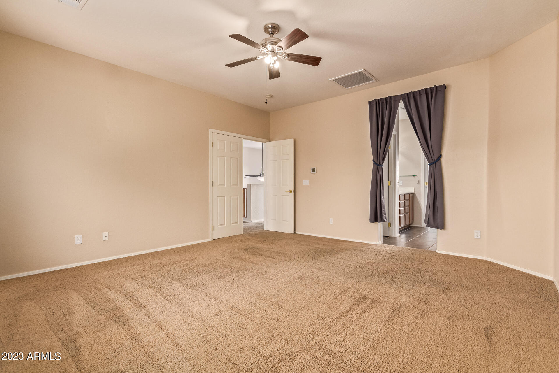 121 N SILVERWOOD Drive