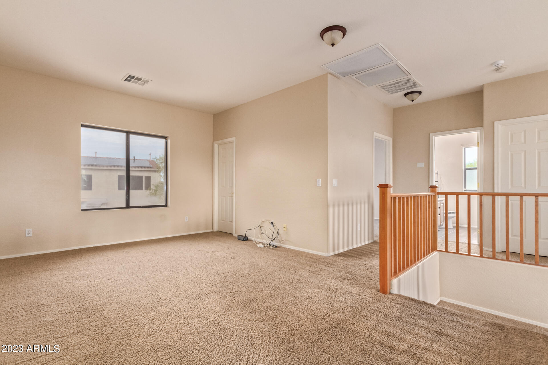 121 N SILVERWOOD Drive