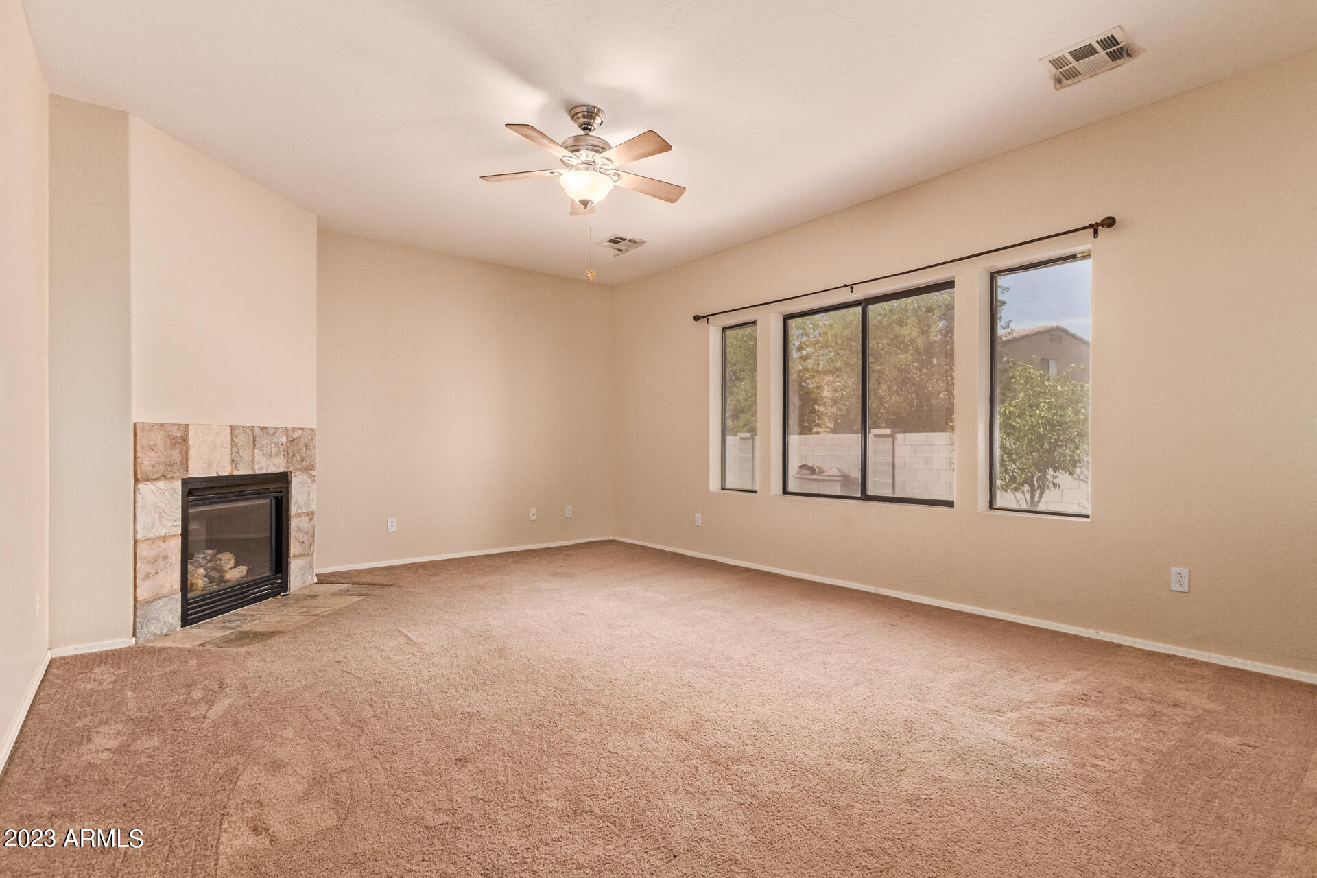 121 N SILVERWOOD Drive