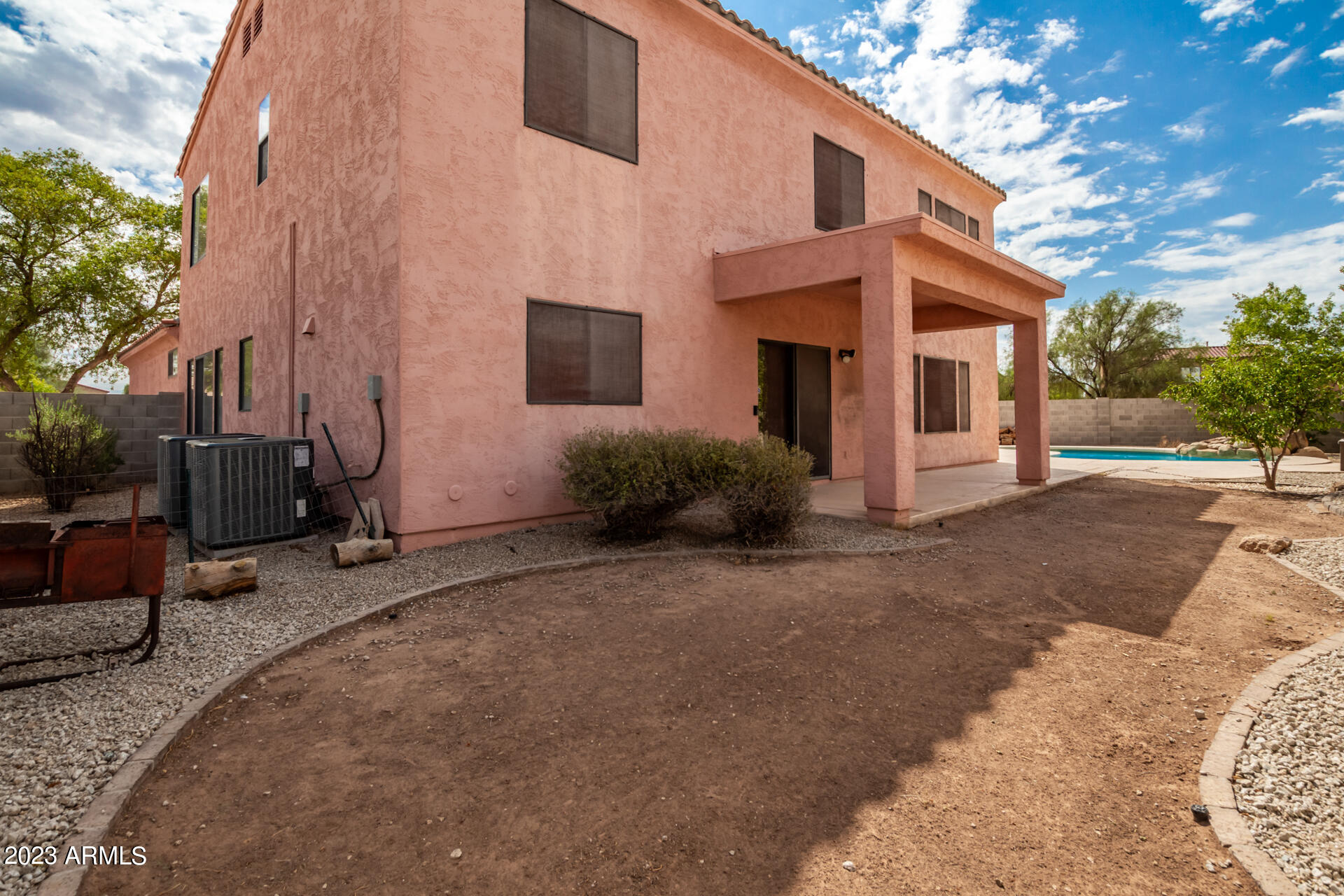 121 N SILVERWOOD Drive