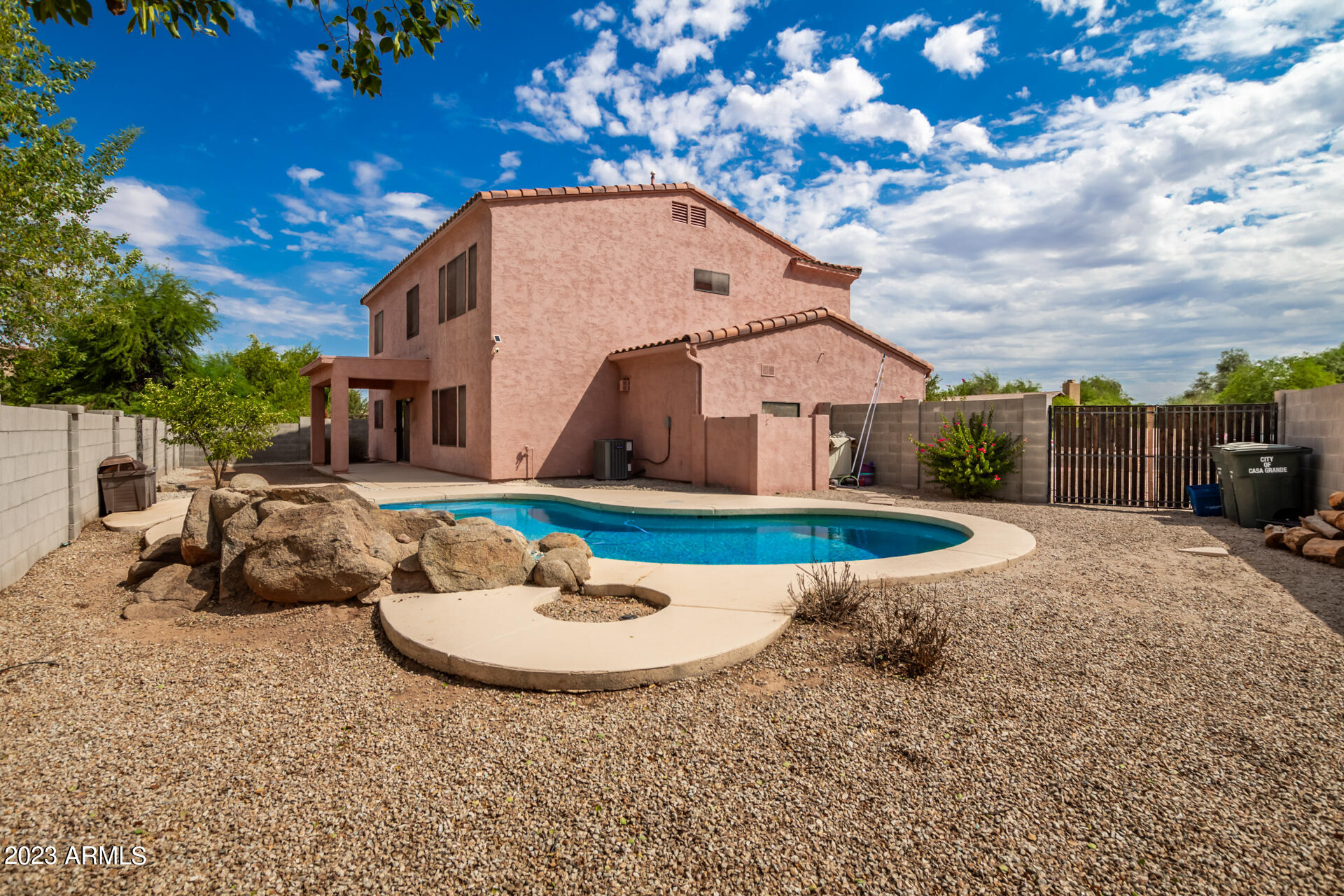 121 N SILVERWOOD Drive