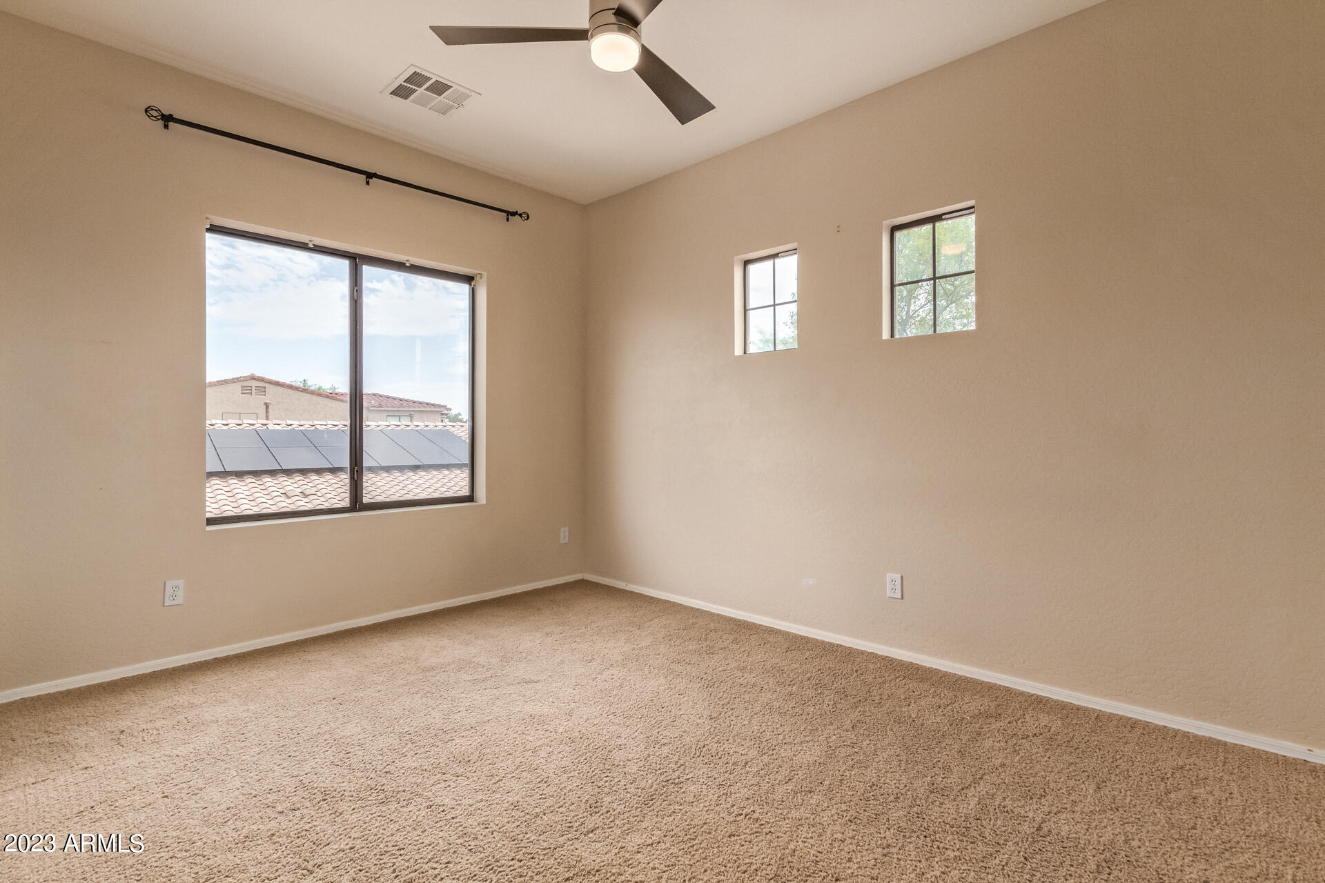 121 N SILVERWOOD Drive