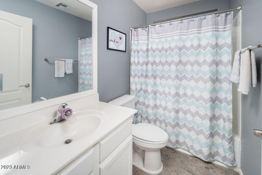 2527 W Gambit Trail