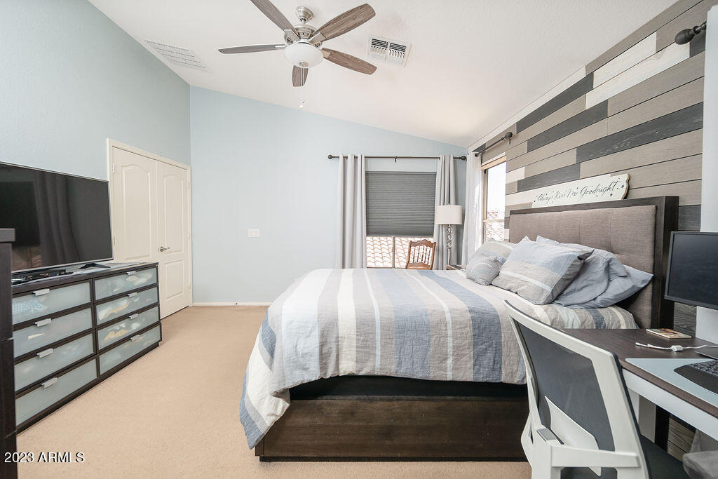 2527 W Gambit Trail