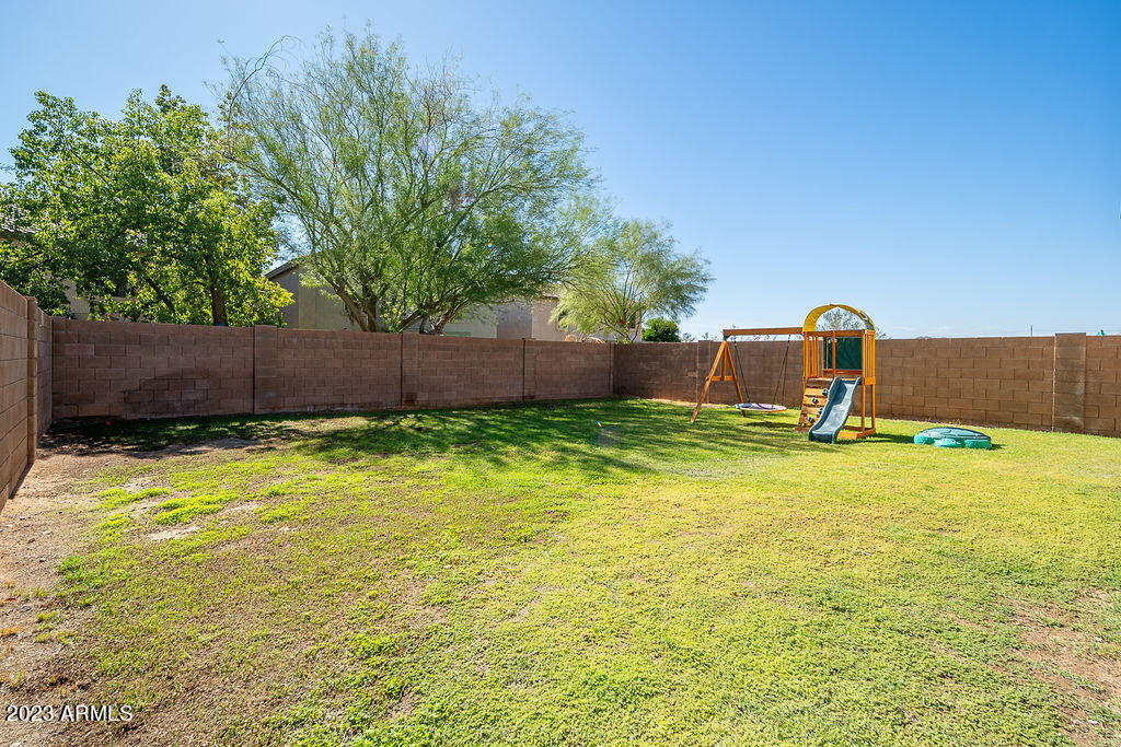 2527 W Gambit Trail