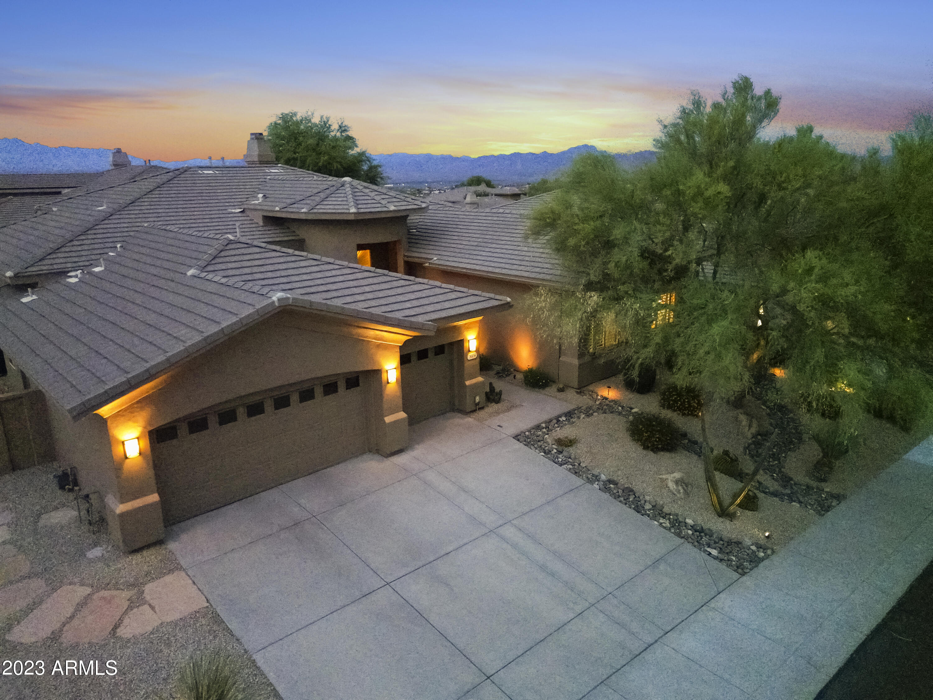 14856 E SUMMIT Drive