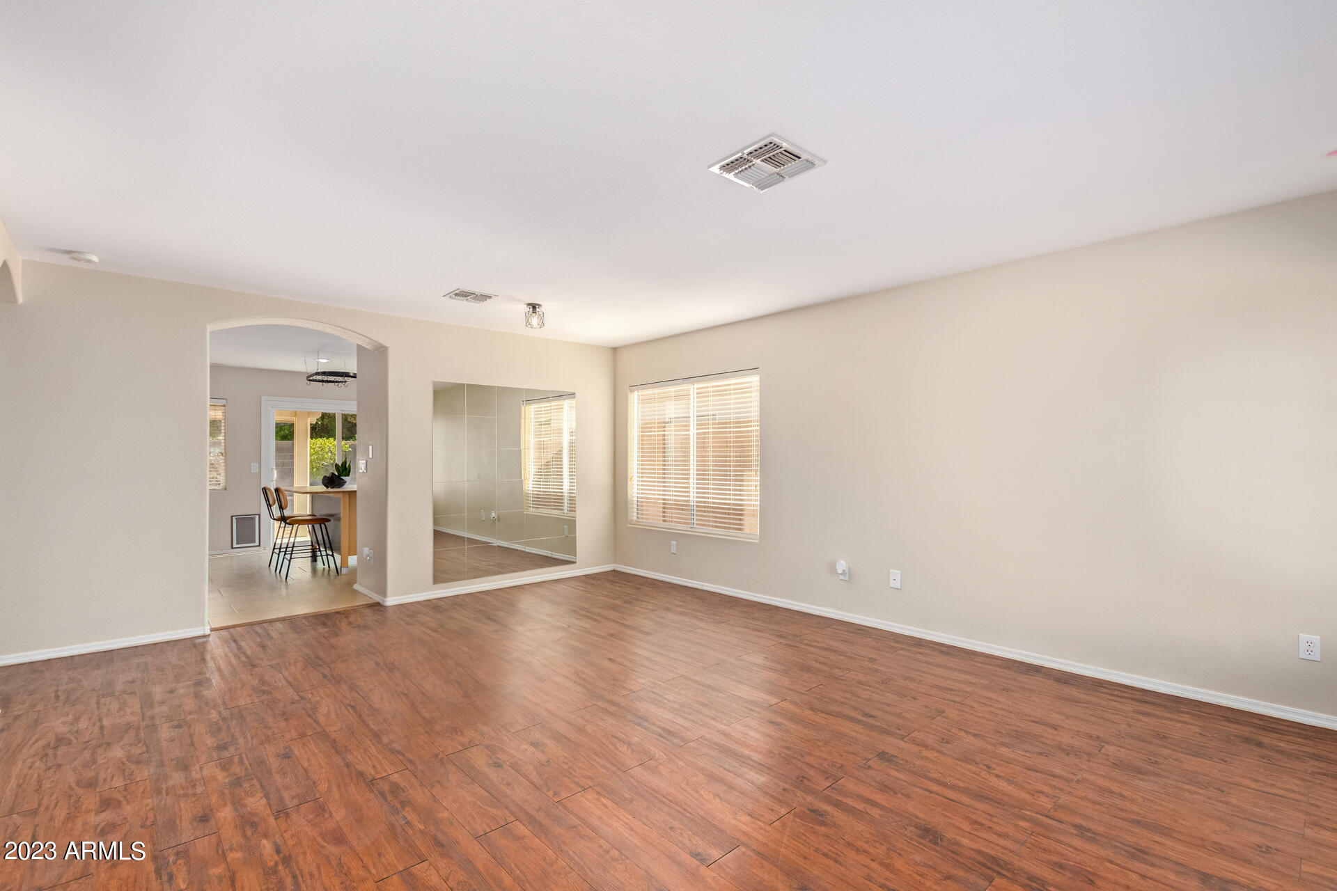 3543 W VIA DEL SOL Drive