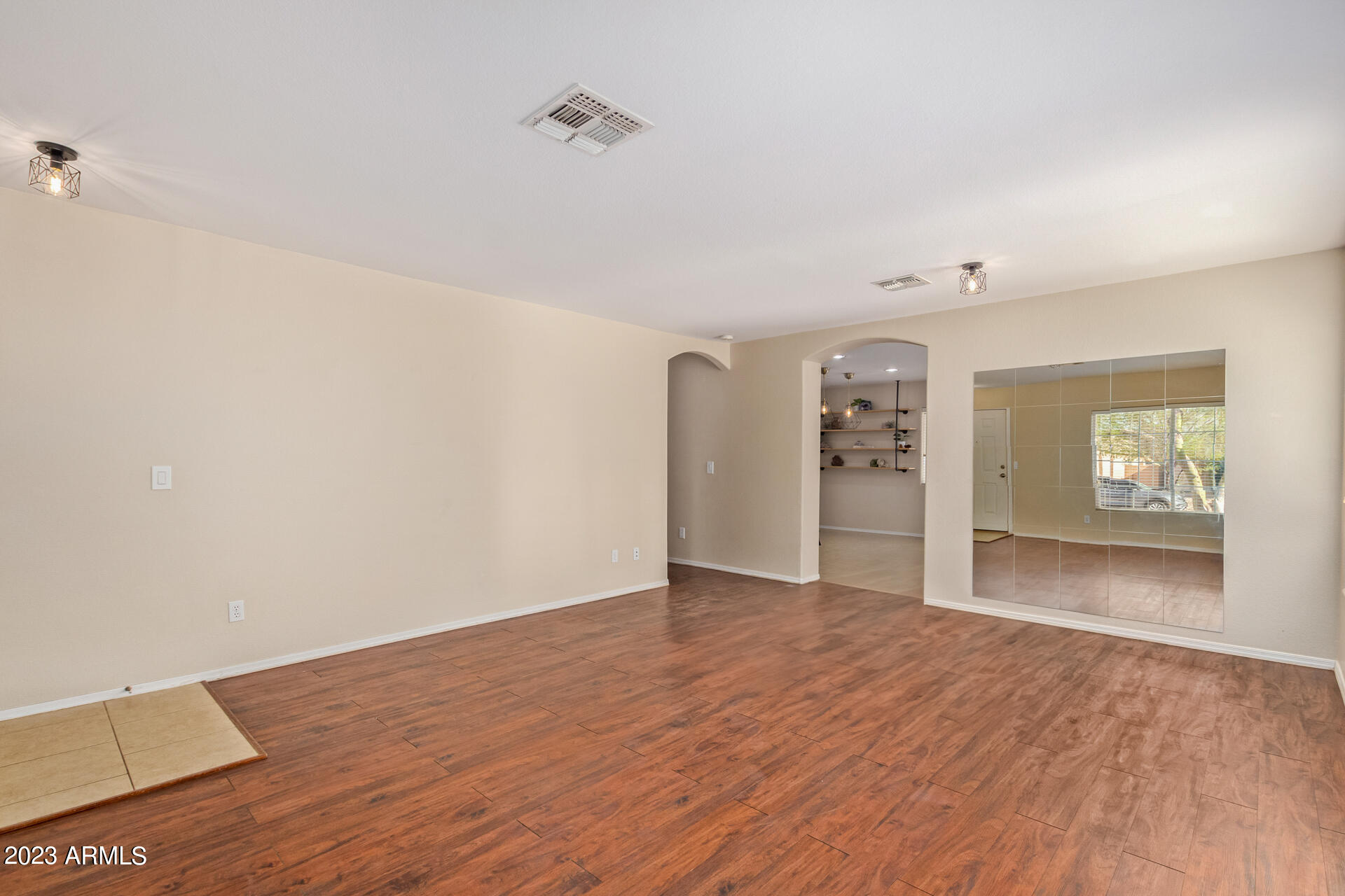 3543 W VIA DEL SOL Drive
