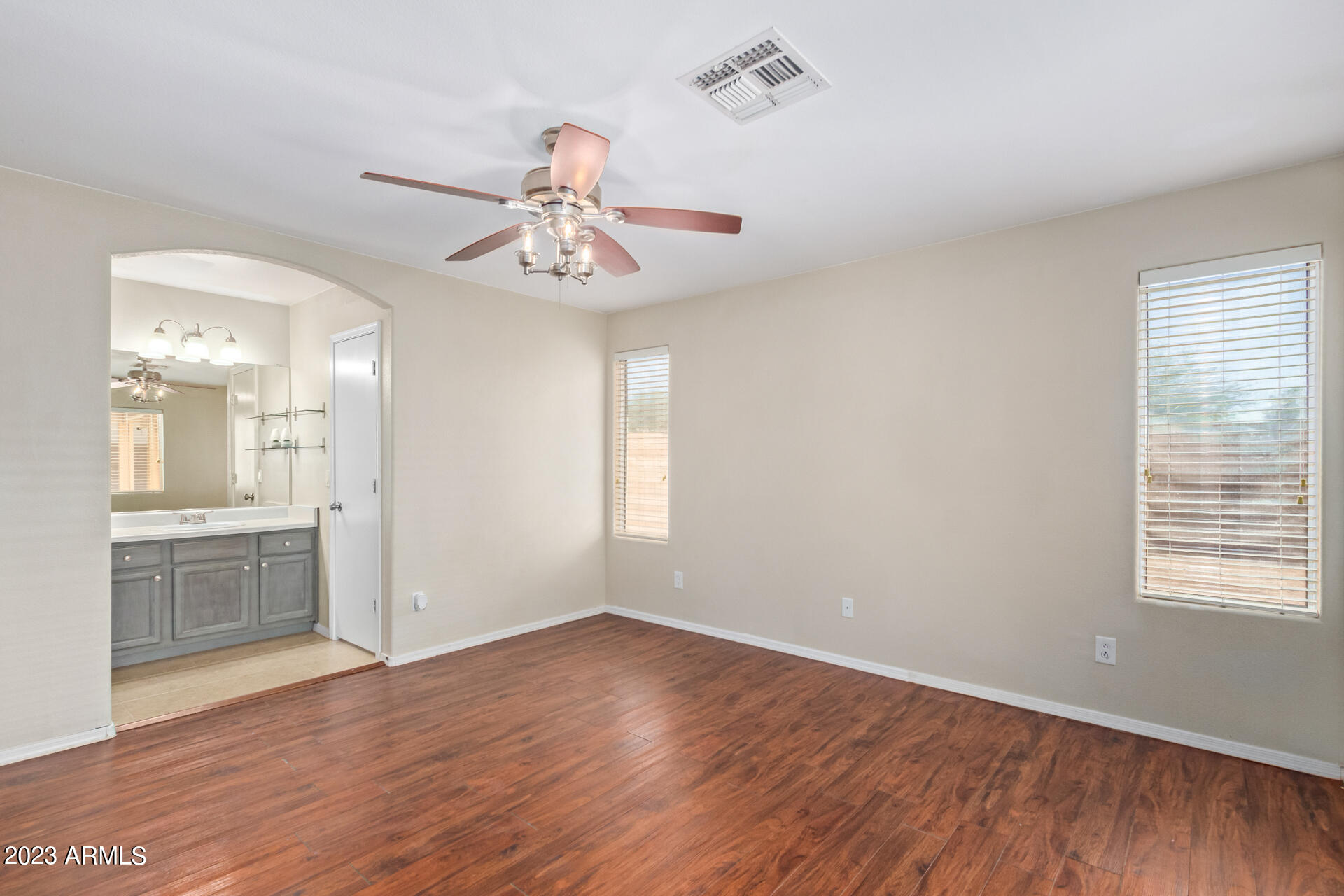 3543 W VIA DEL SOL Drive