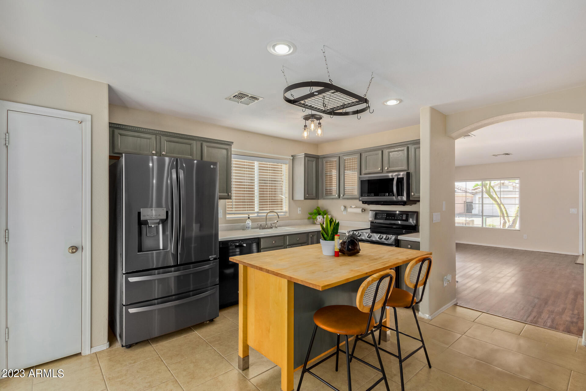 3543 W VIA DEL SOL Drive