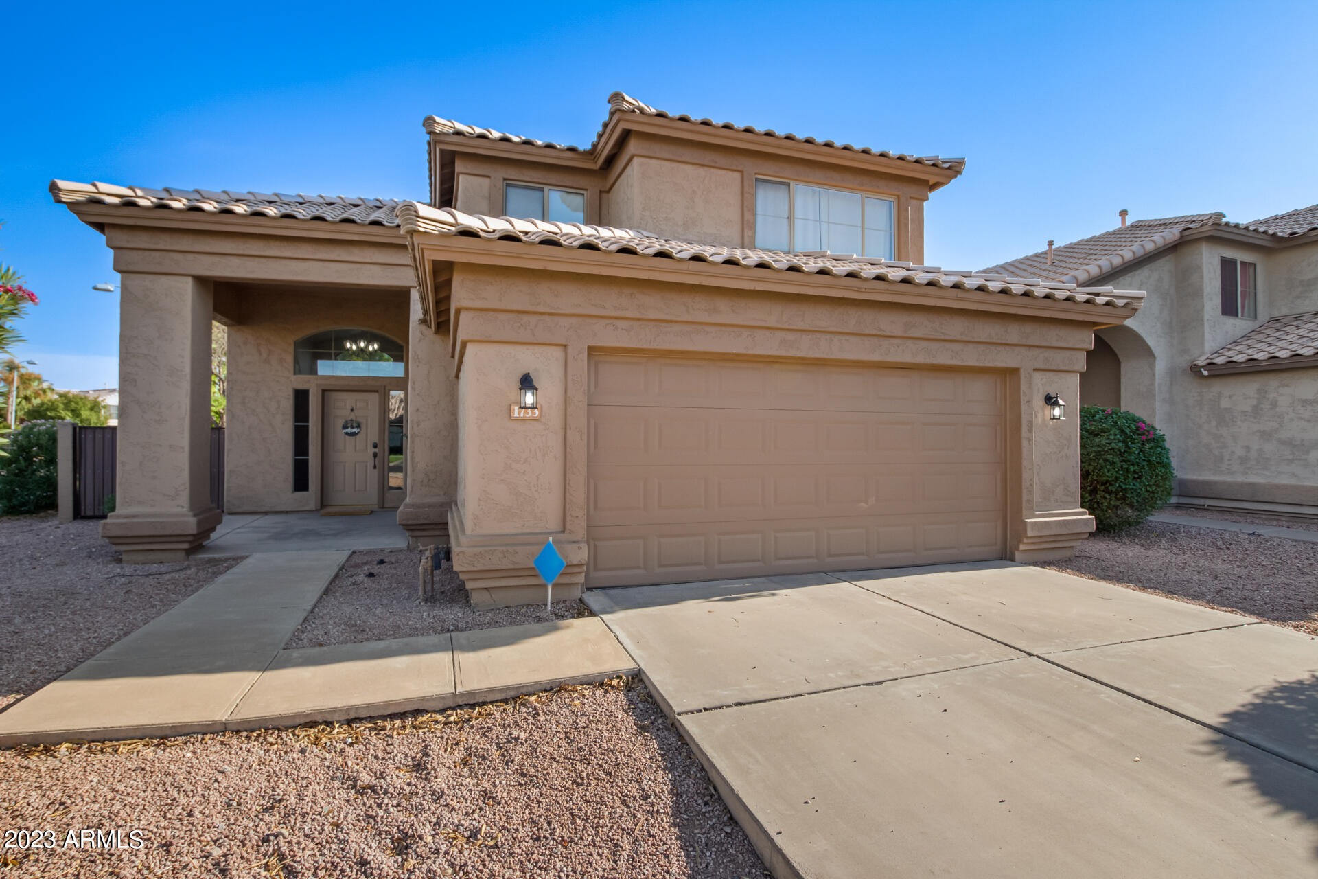 1733 E ASPEN Way