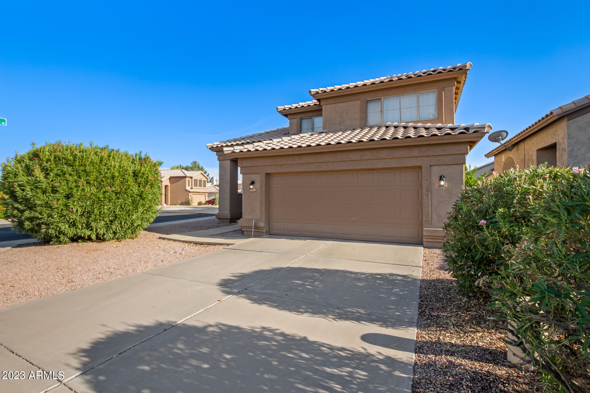 1733 E ASPEN Way