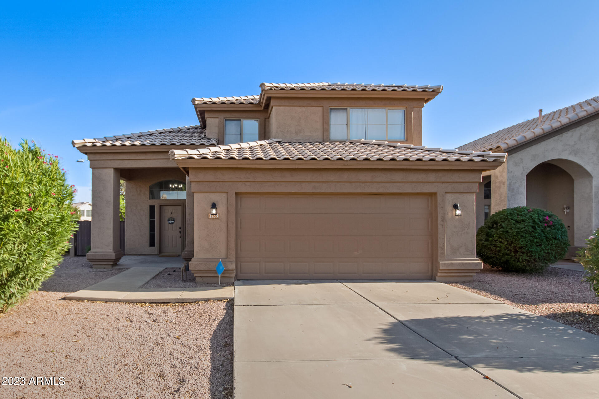 1733 E ASPEN Way