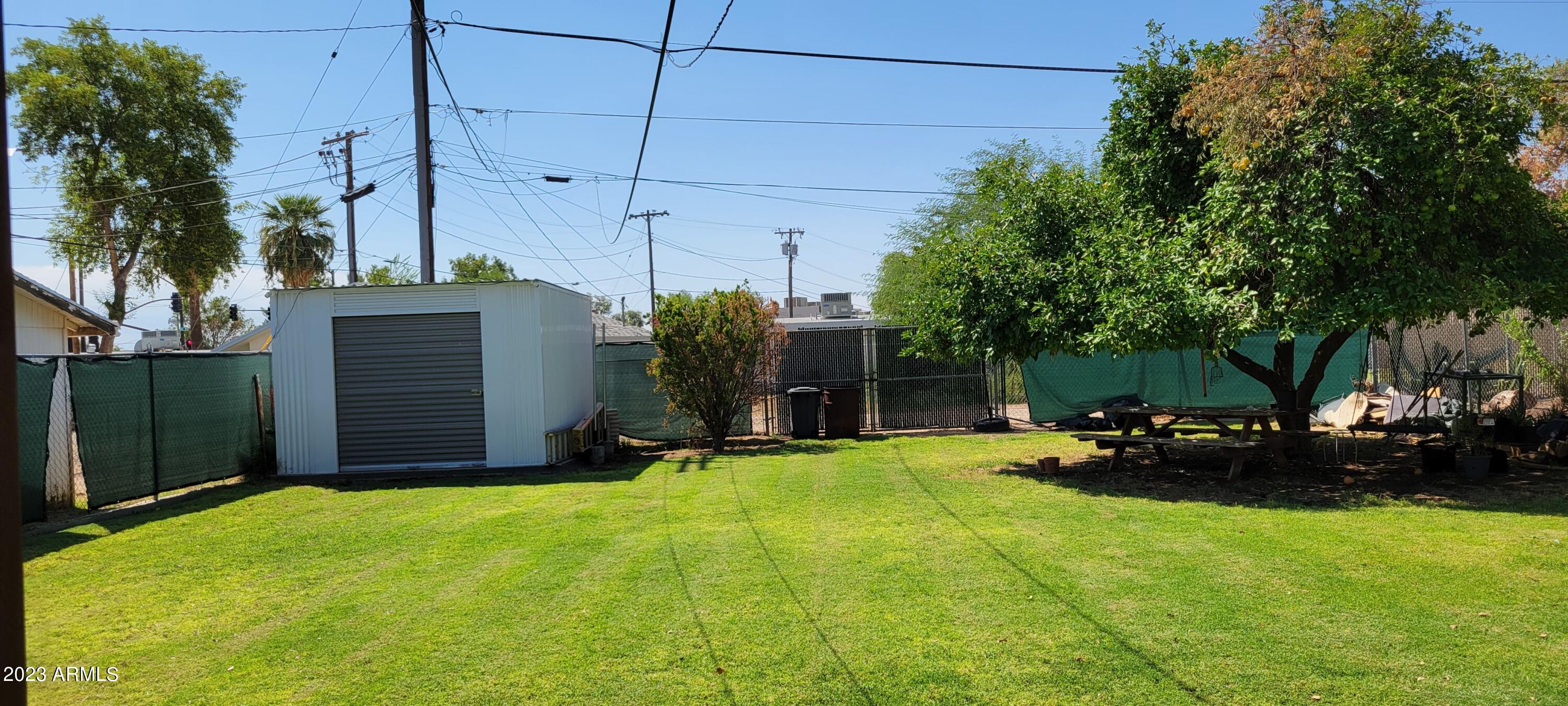 1017 E NARRAMORE Avenue