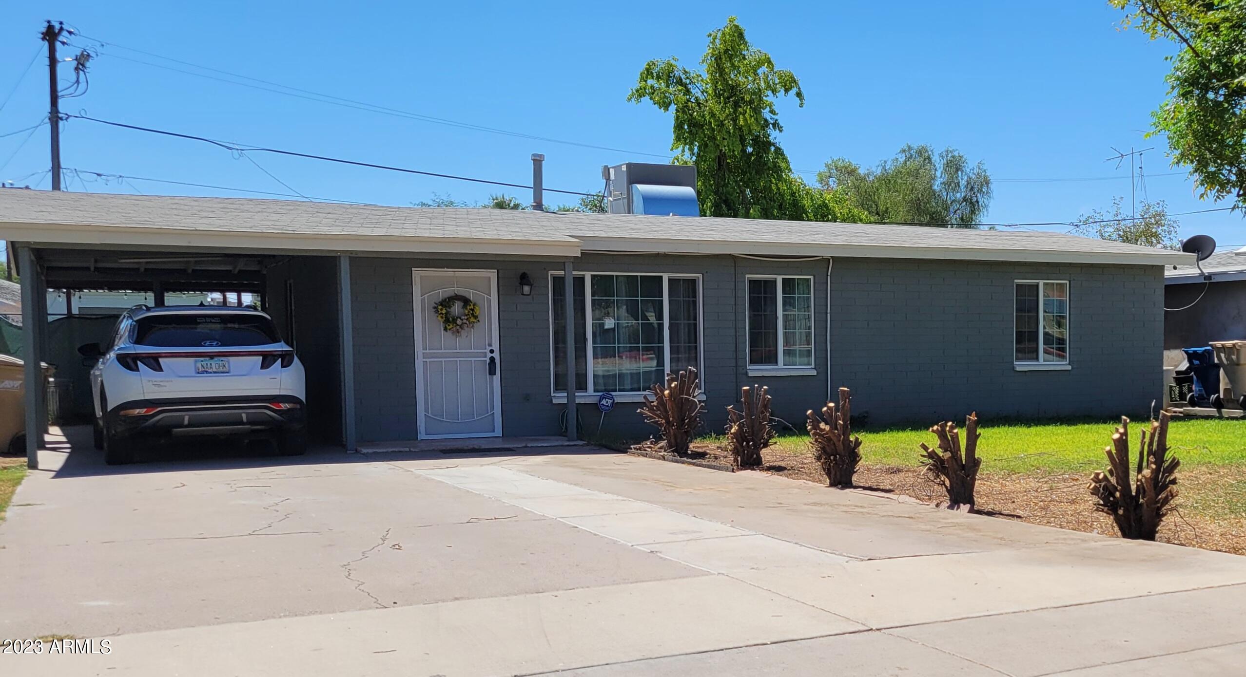 1017 E NARRAMORE Avenue