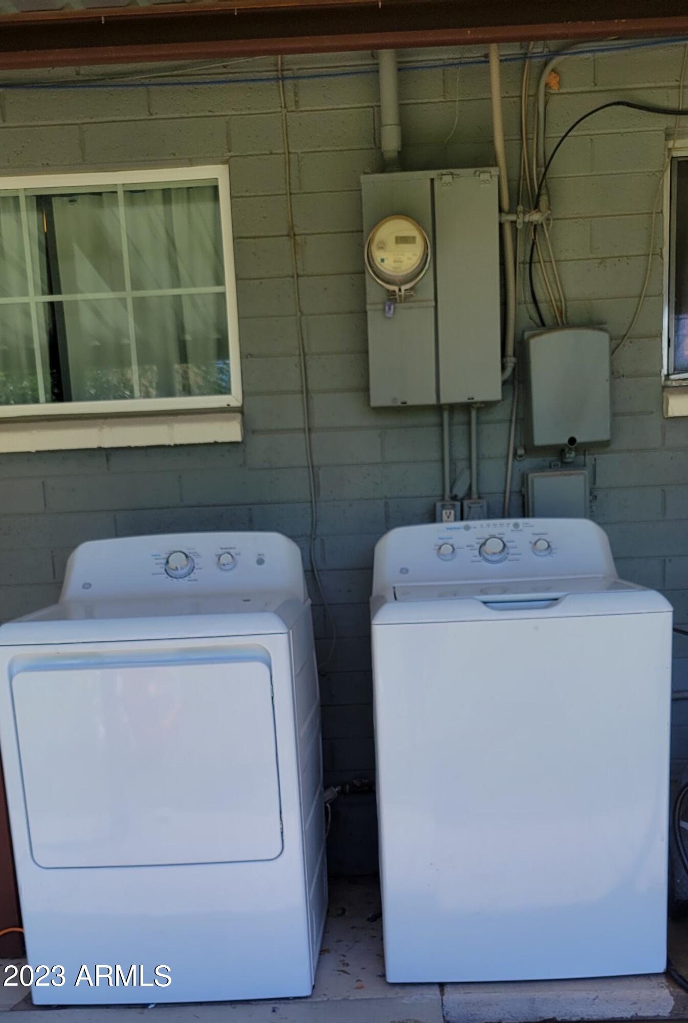 1017 E NARRAMORE Avenue