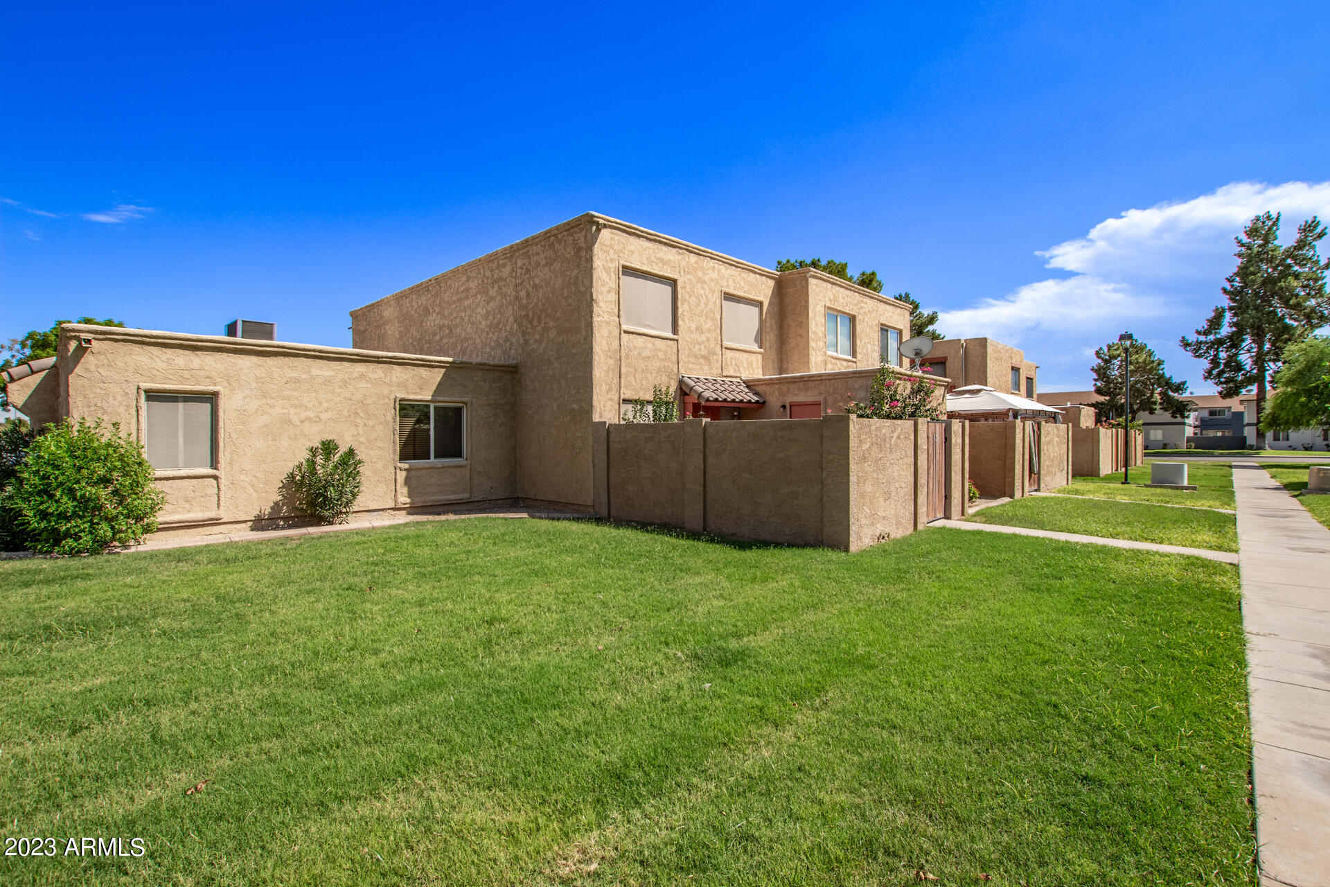 948 S ALMA SCHOOL Road # 85