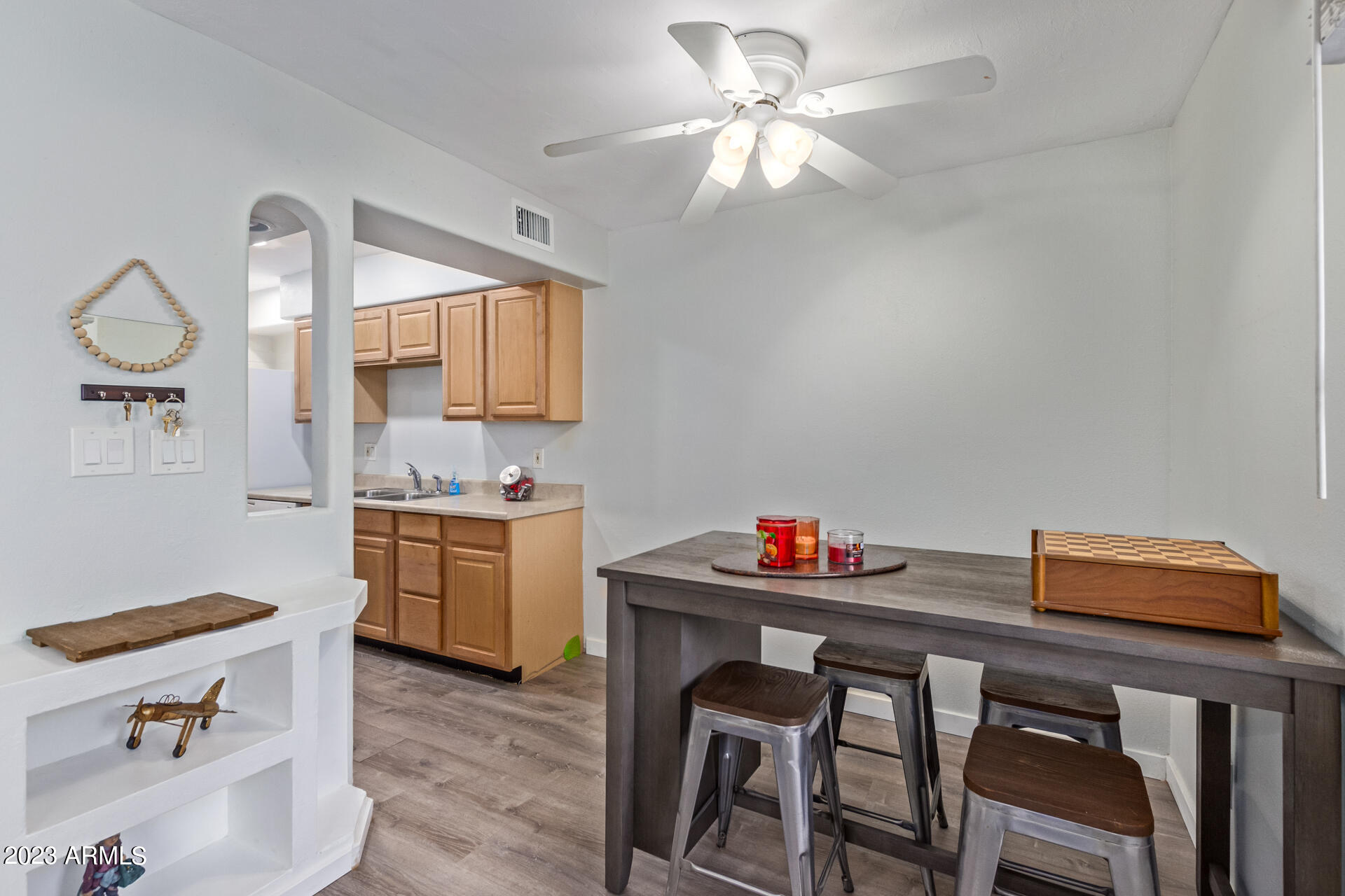 948 S ALMA SCHOOL Road # 85