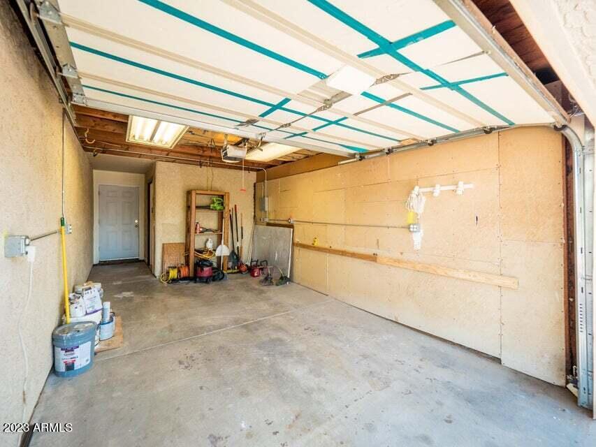10128 E BUTTE Street