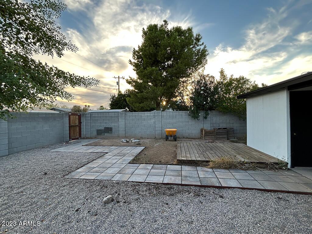 1043 W Romo Jones Street