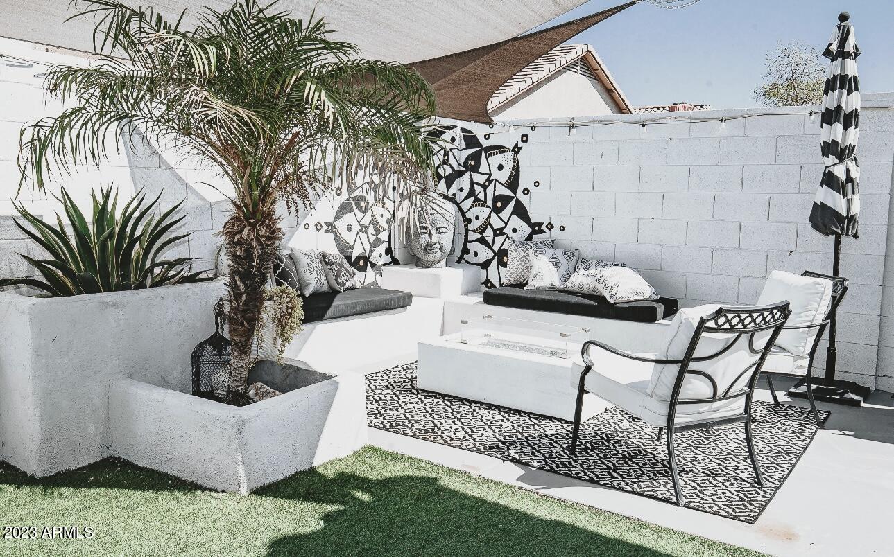 15242 W Jackson Street
