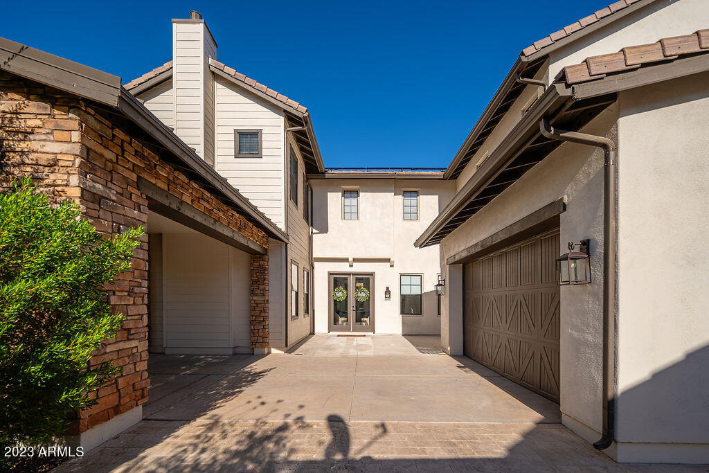 20883 W EASTVIEW Way