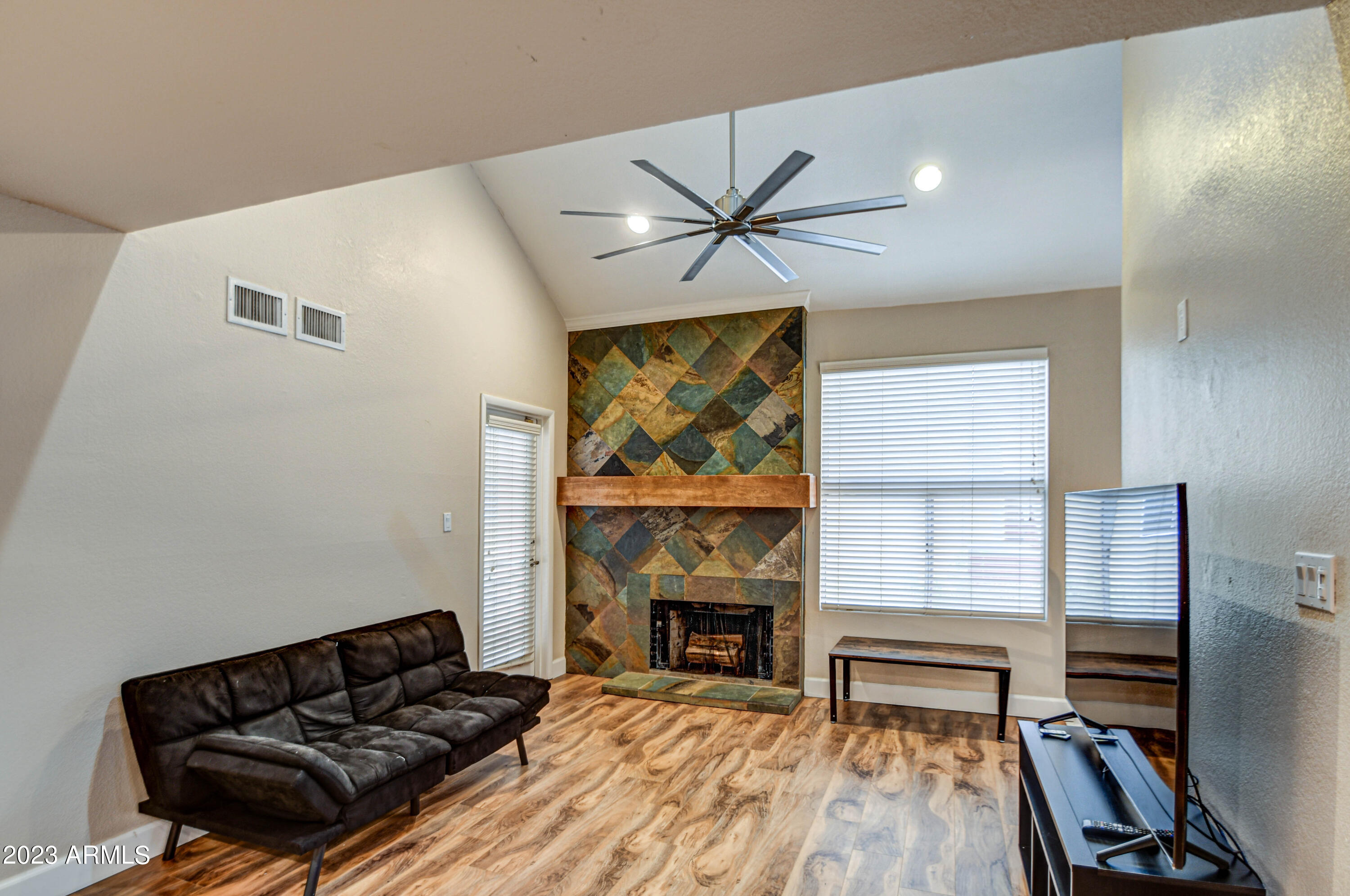 154 W 5TH Street # 229