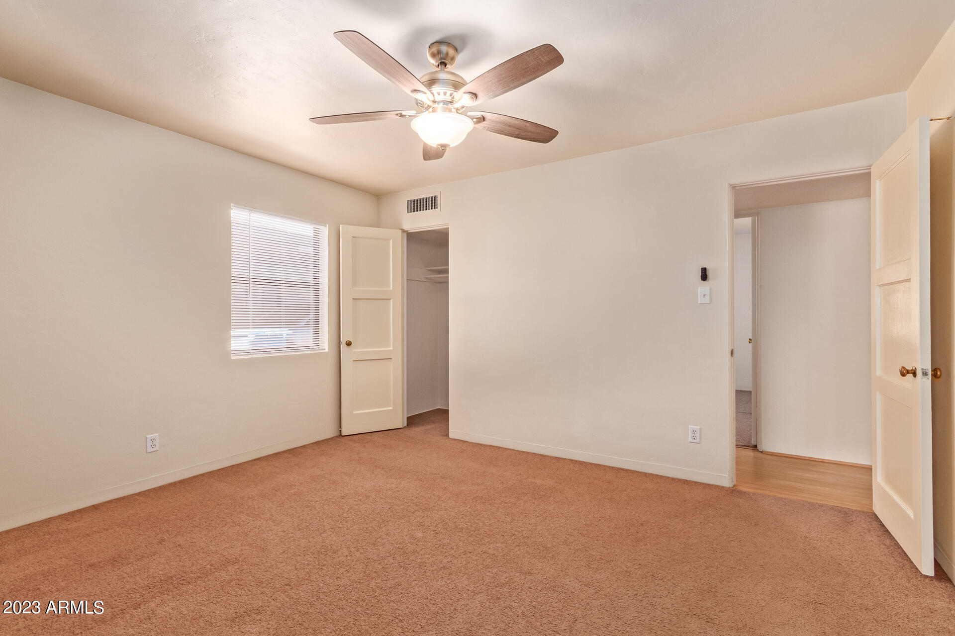 2133 W Mitchell Drive