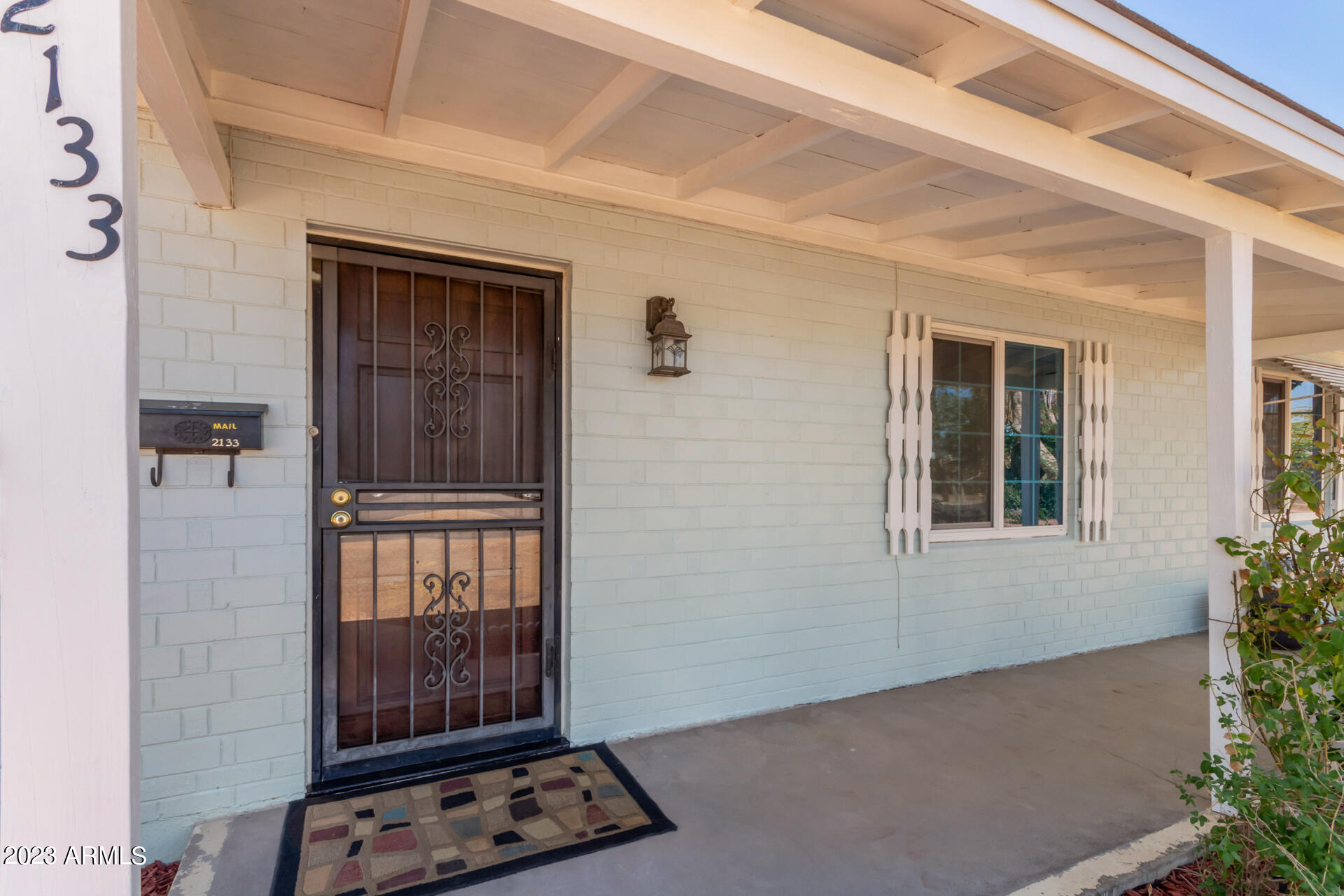2133 W Mitchell Drive