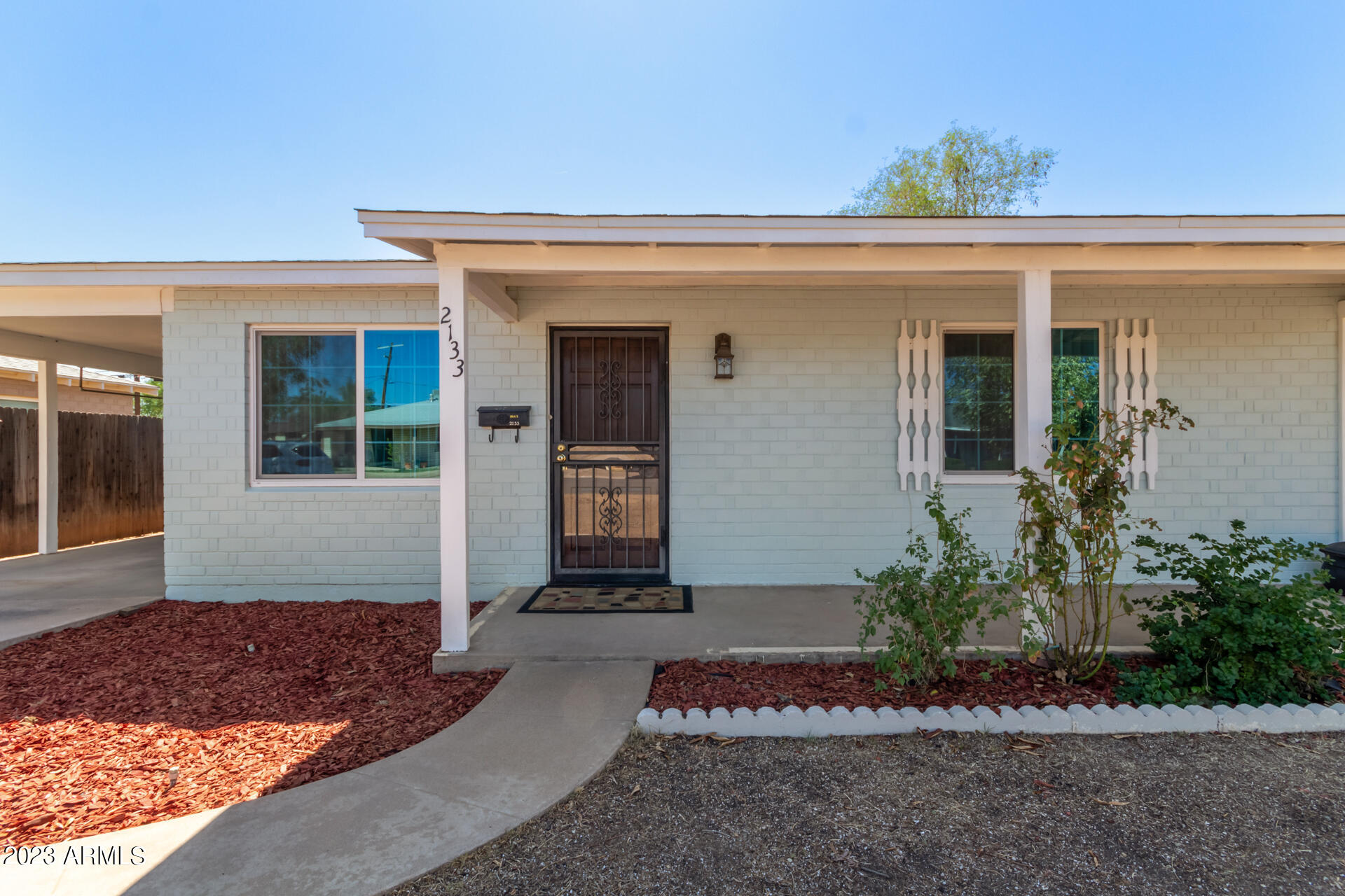 2133 W Mitchell Drive