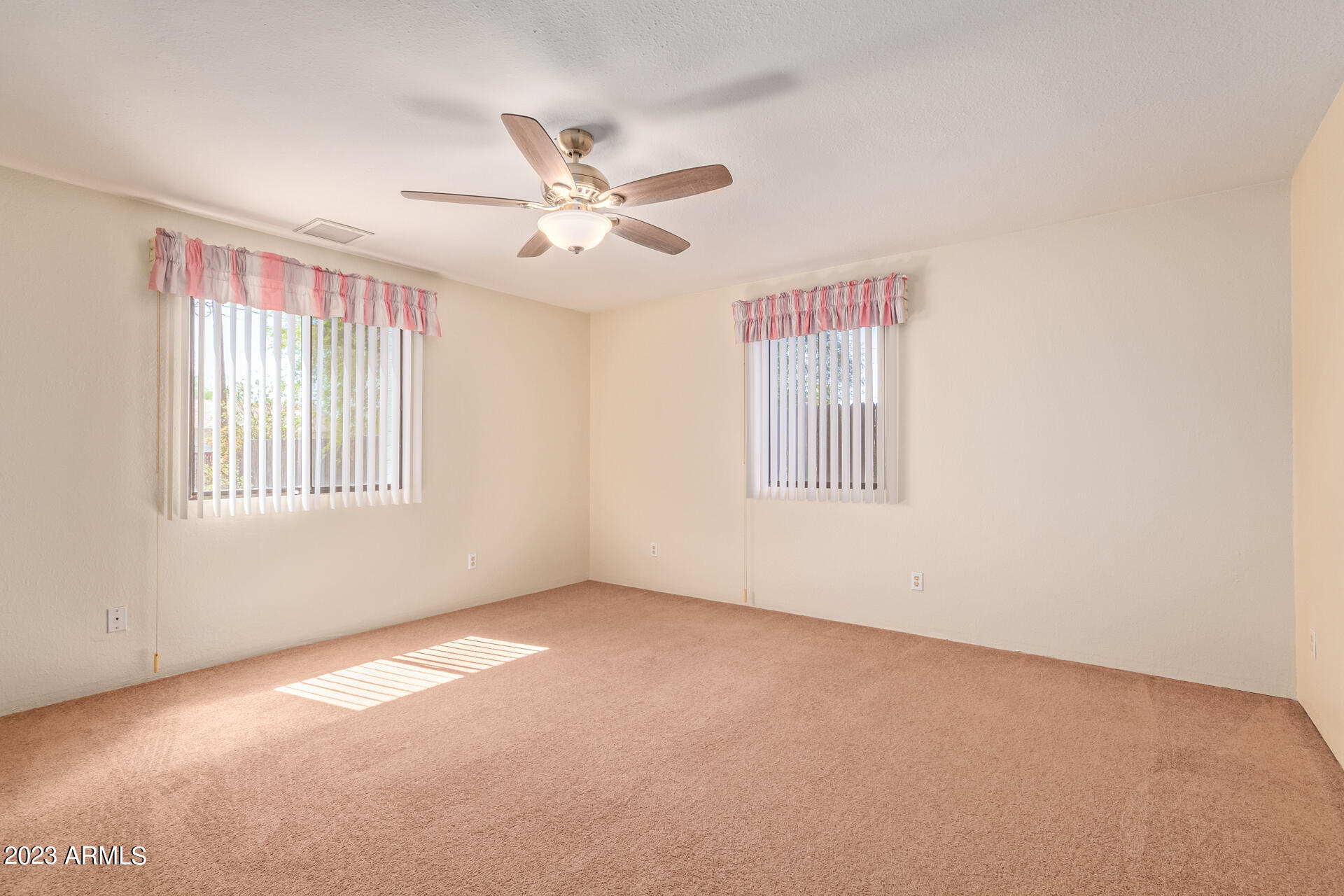 2133 W Mitchell Drive