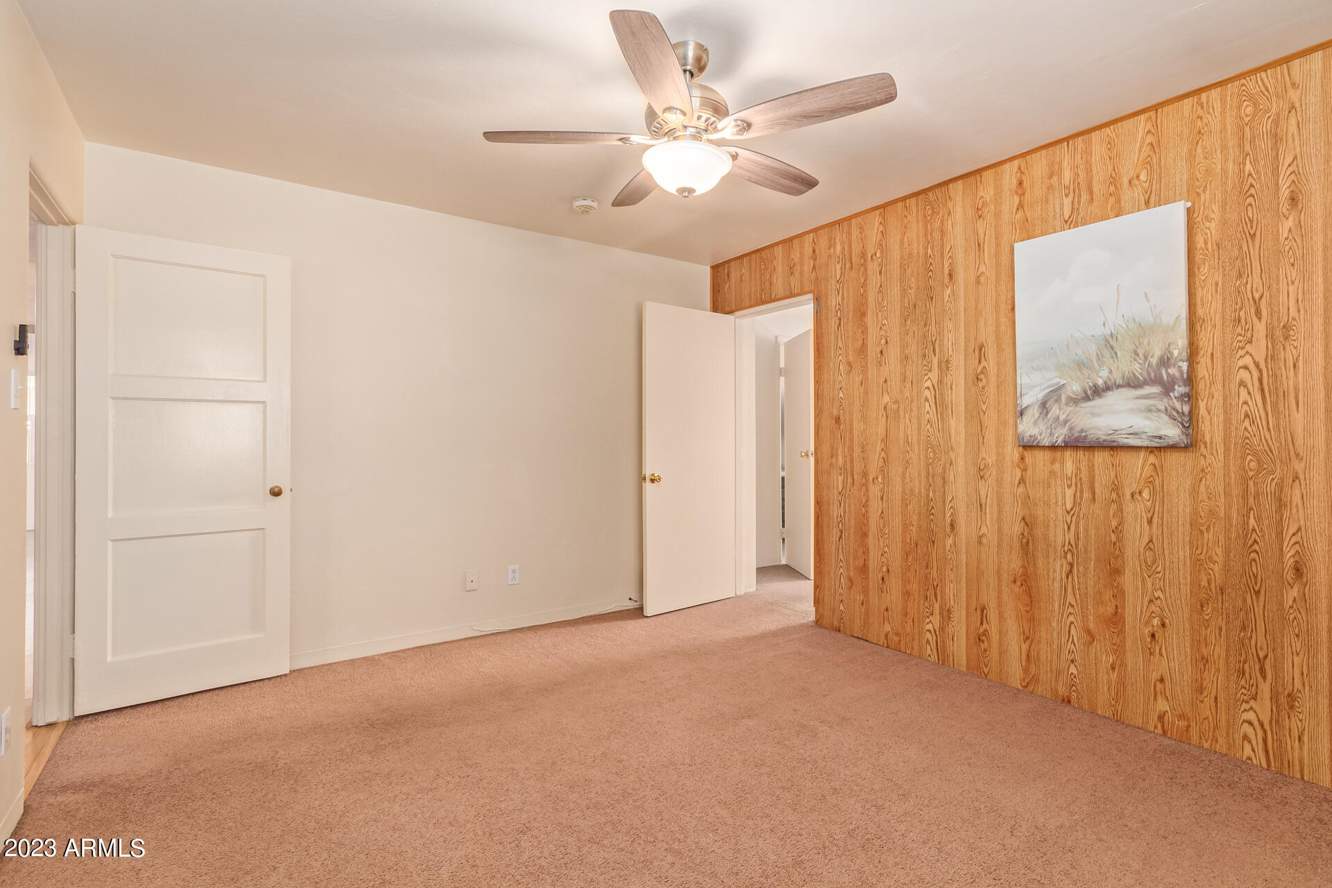 2133 W Mitchell Drive