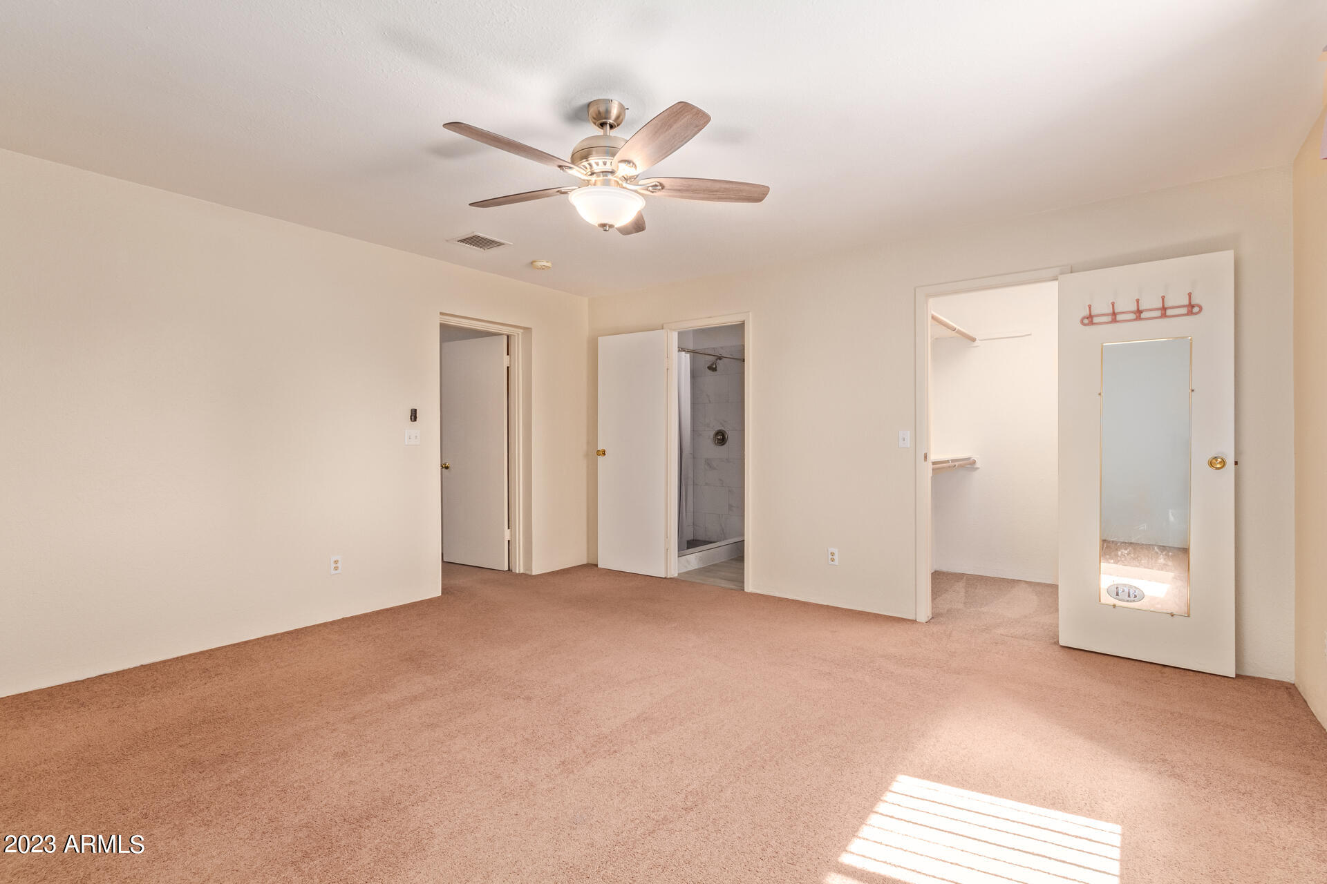 2133 W Mitchell Drive