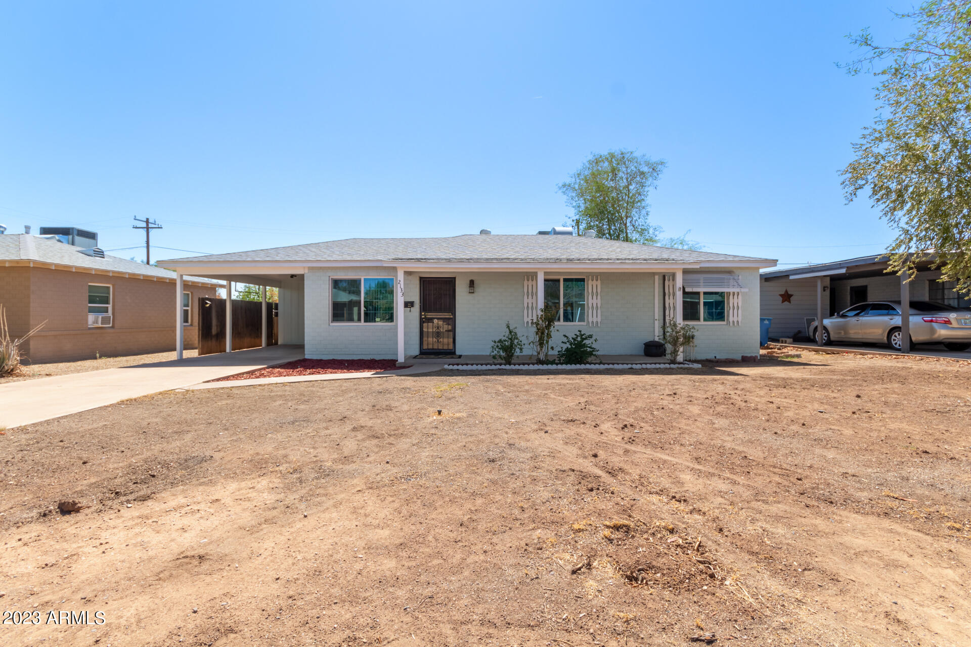 2133 W Mitchell Drive