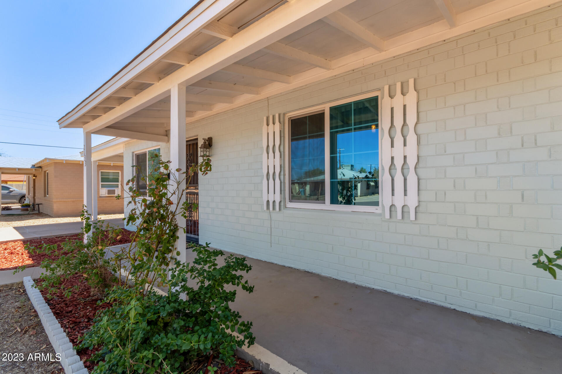 2133 W Mitchell Drive
