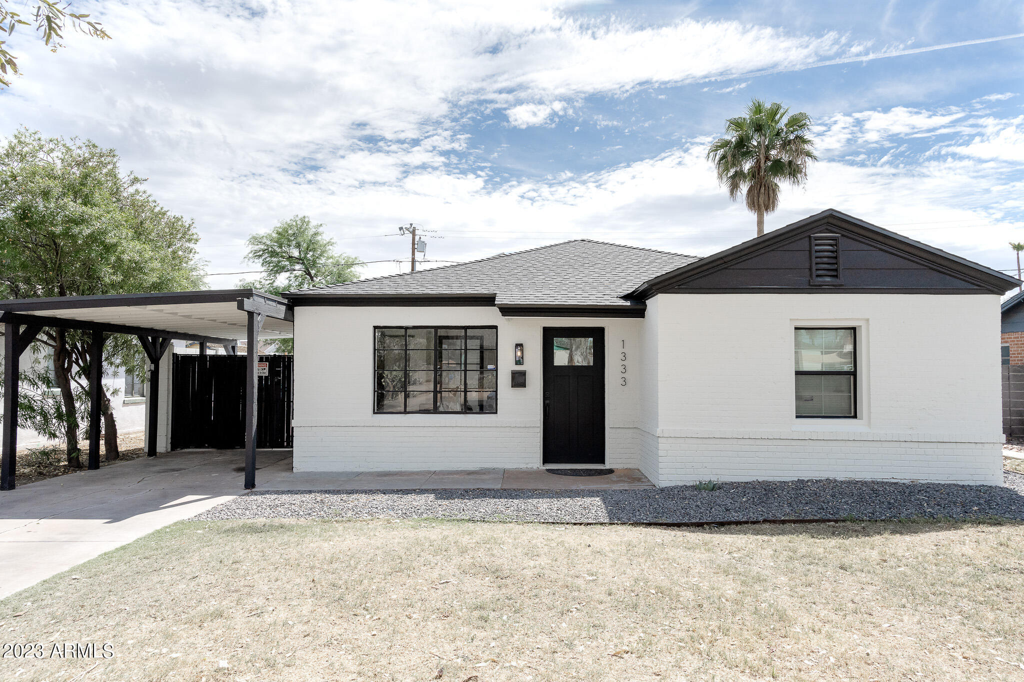 1333 E PALM Lane