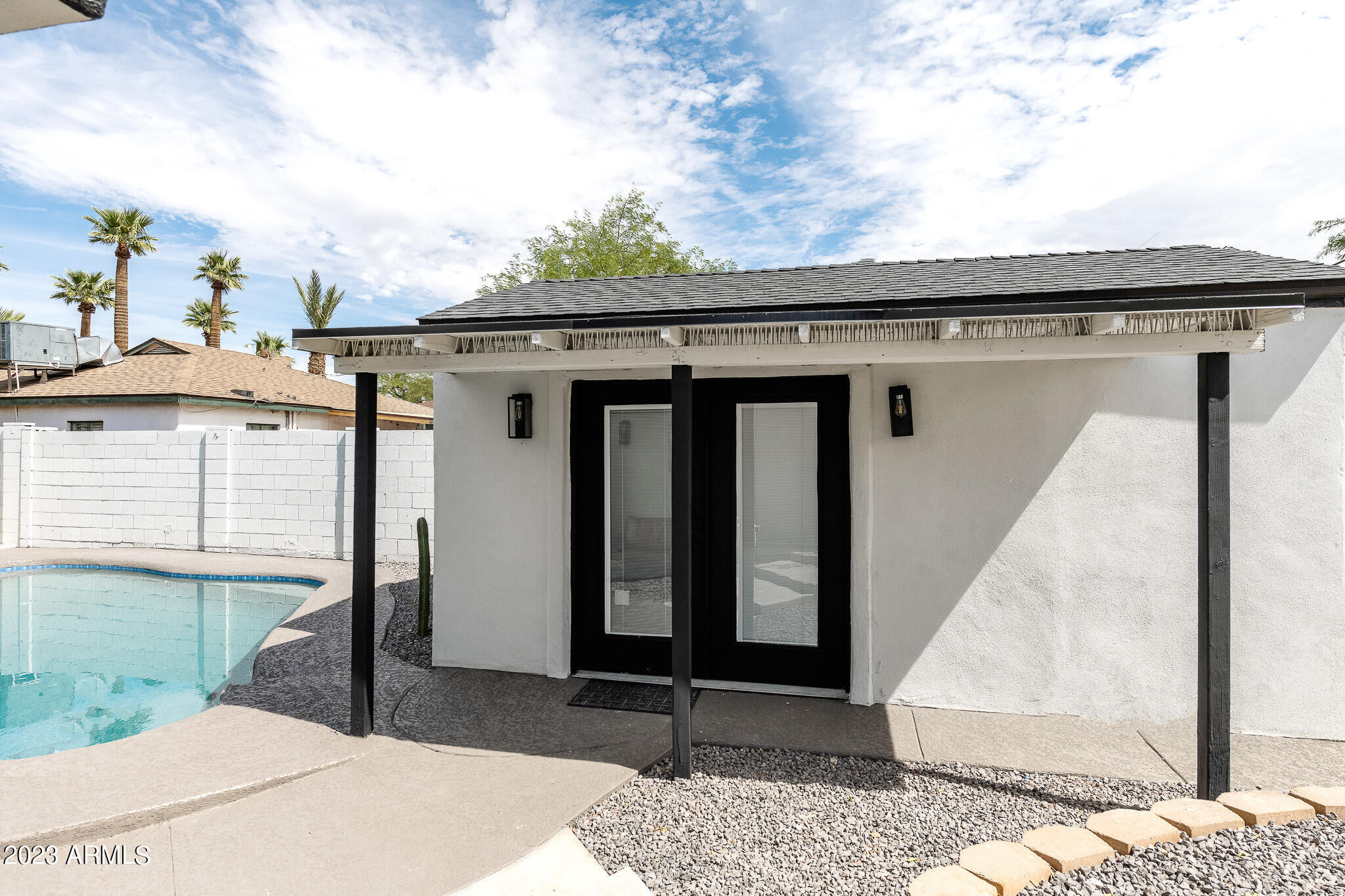 1333 E PALM Lane