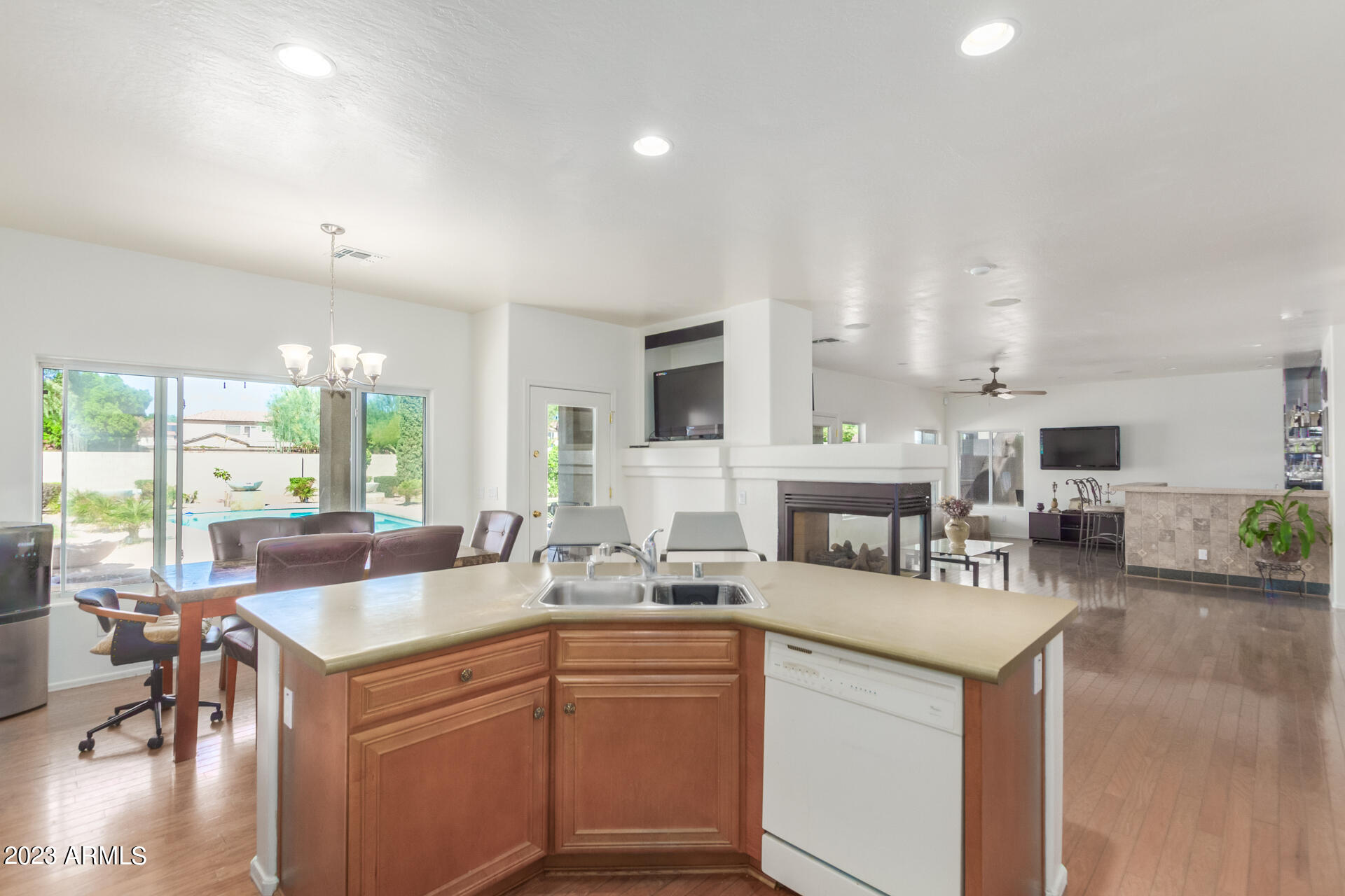 9606 W QUAIL TRACK Drive